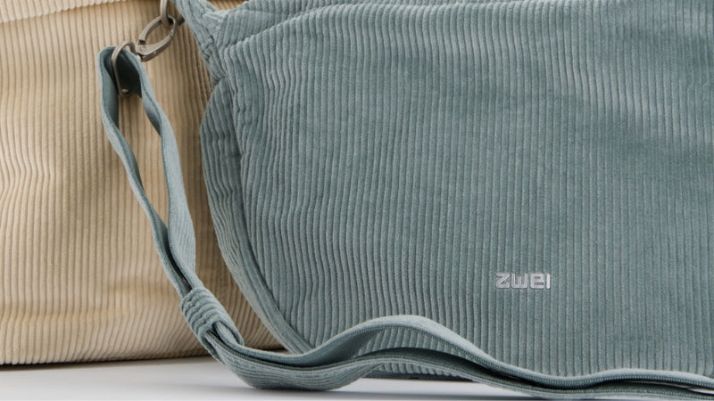 Zwei Taschen: minimalistisch mit maximalen Features