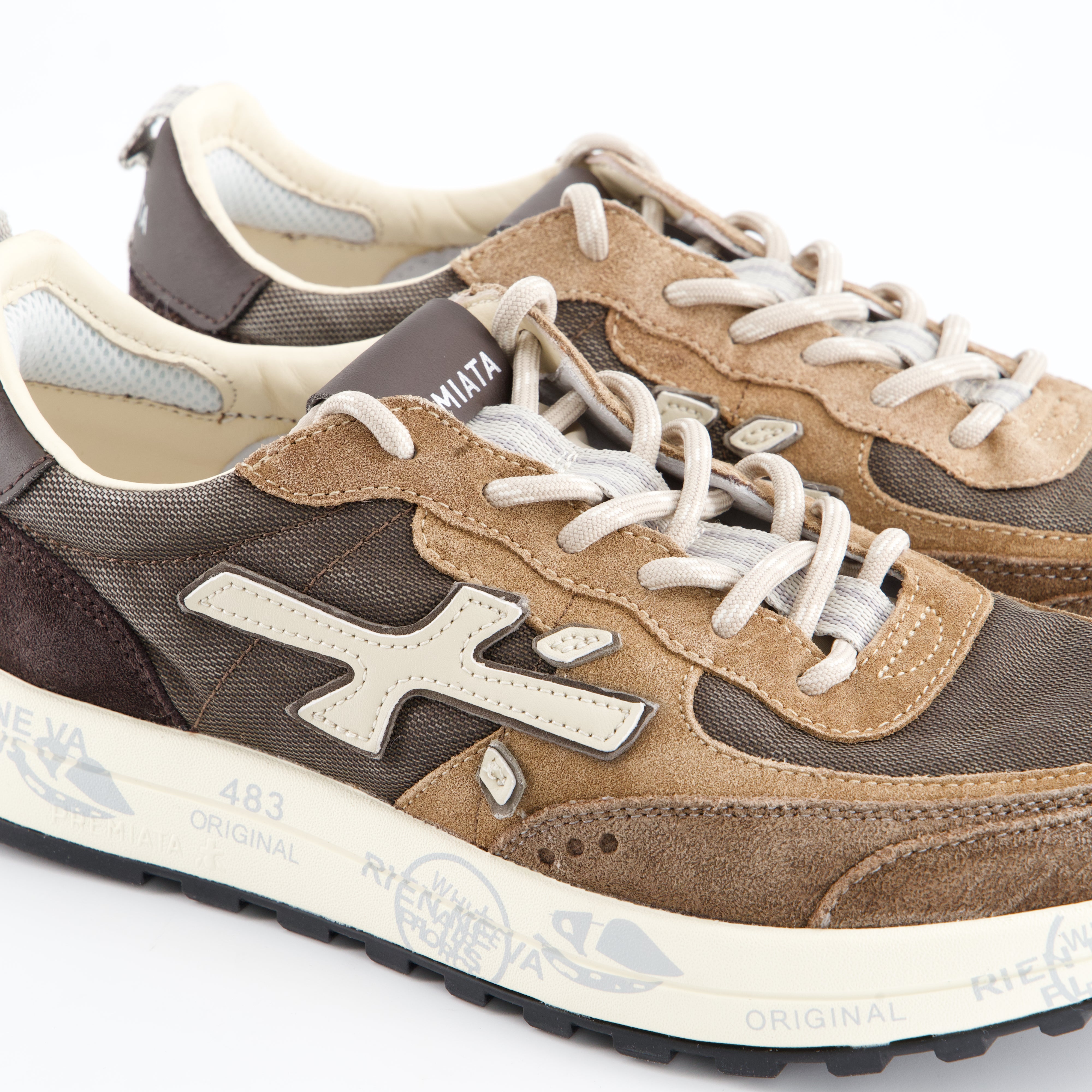 Sneaker