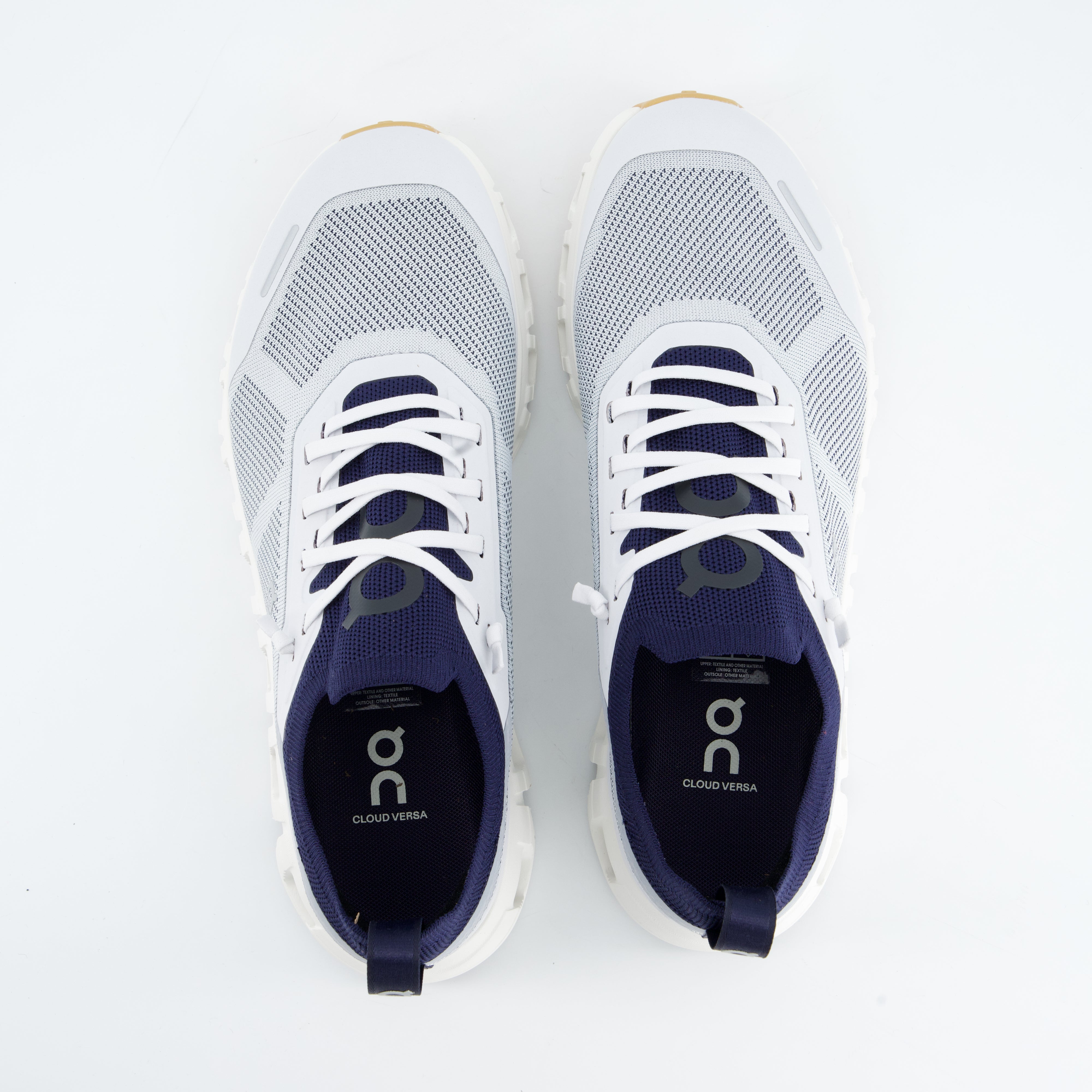 Sneaker Cloud 6 Versa