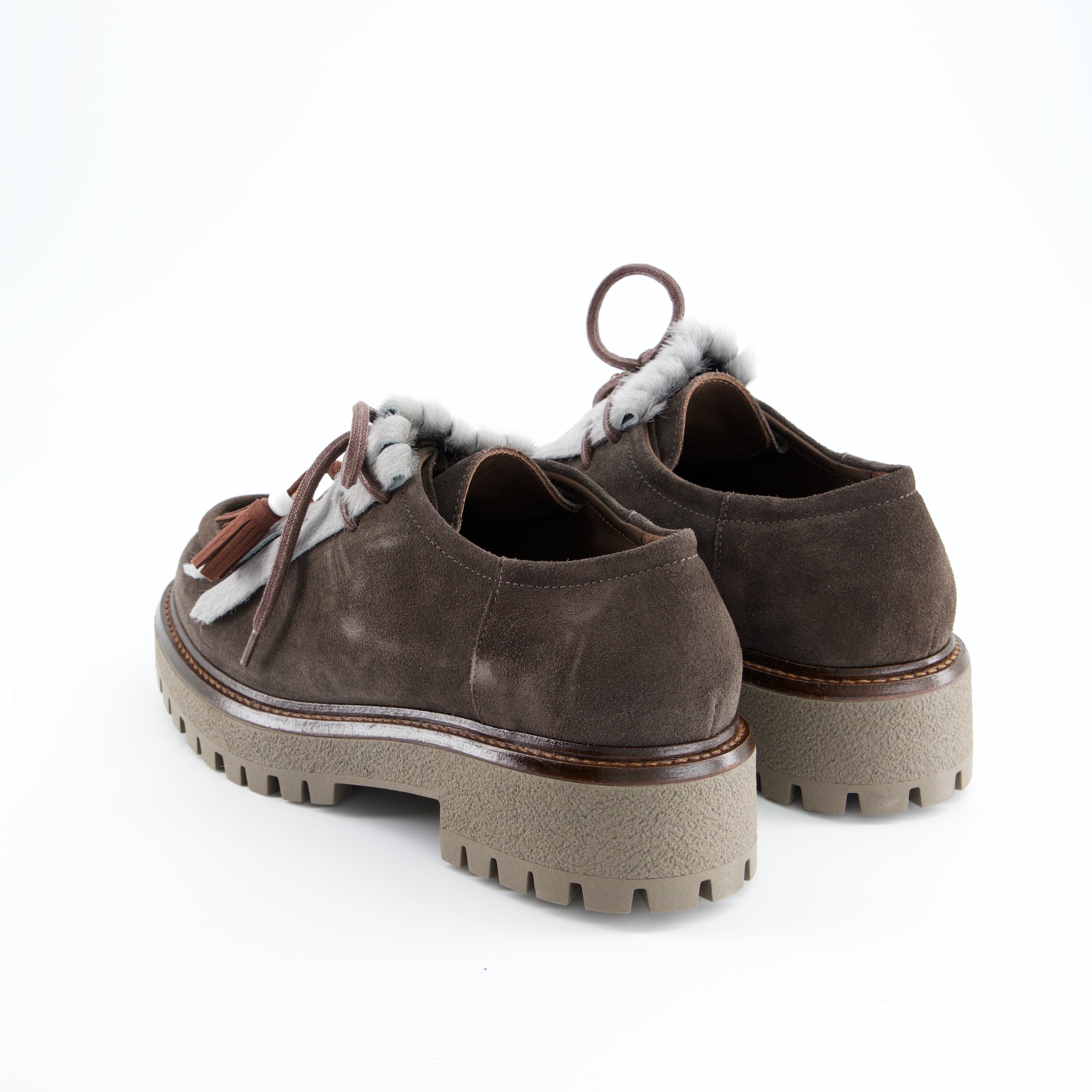 Schnürschuhe