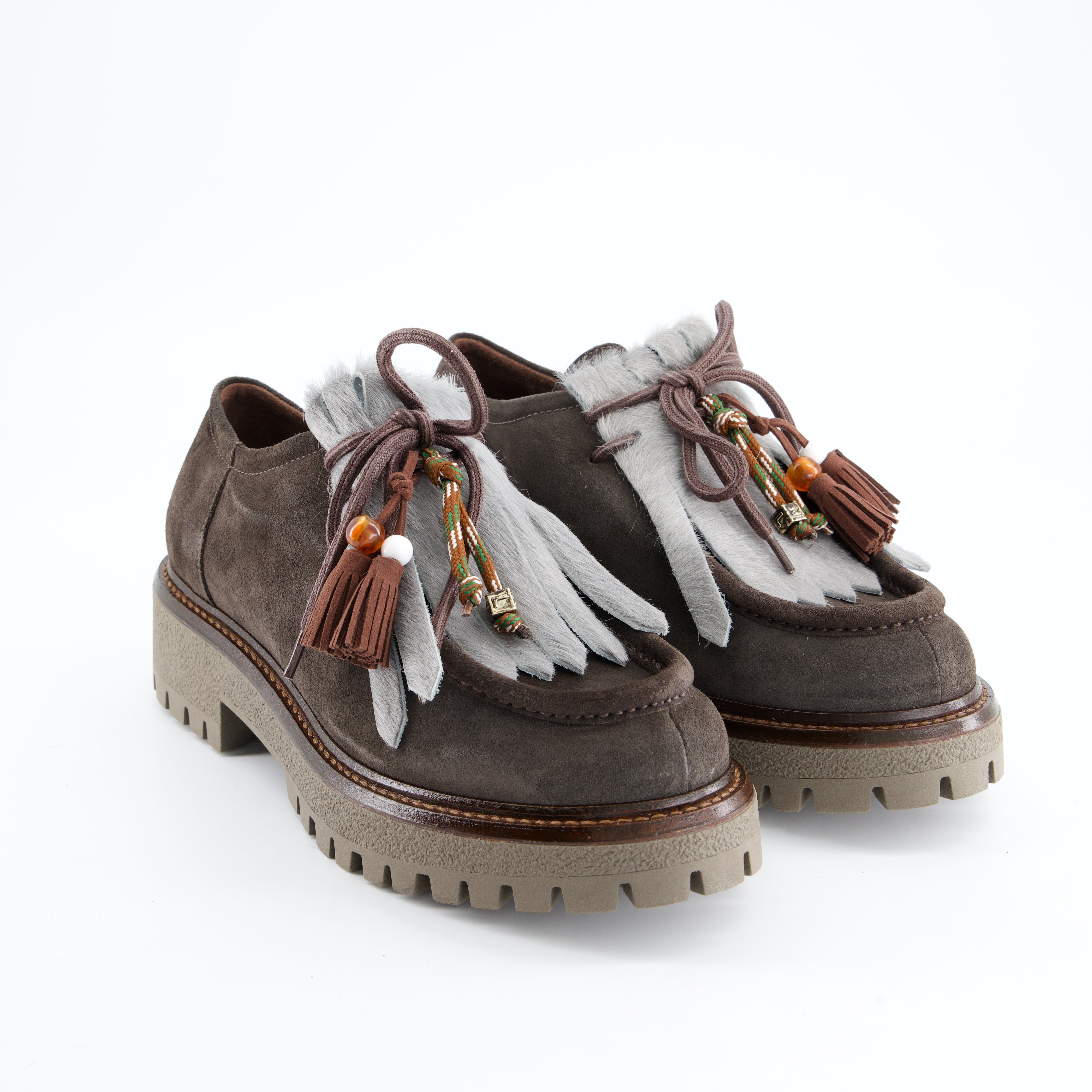 Schnürschuhe