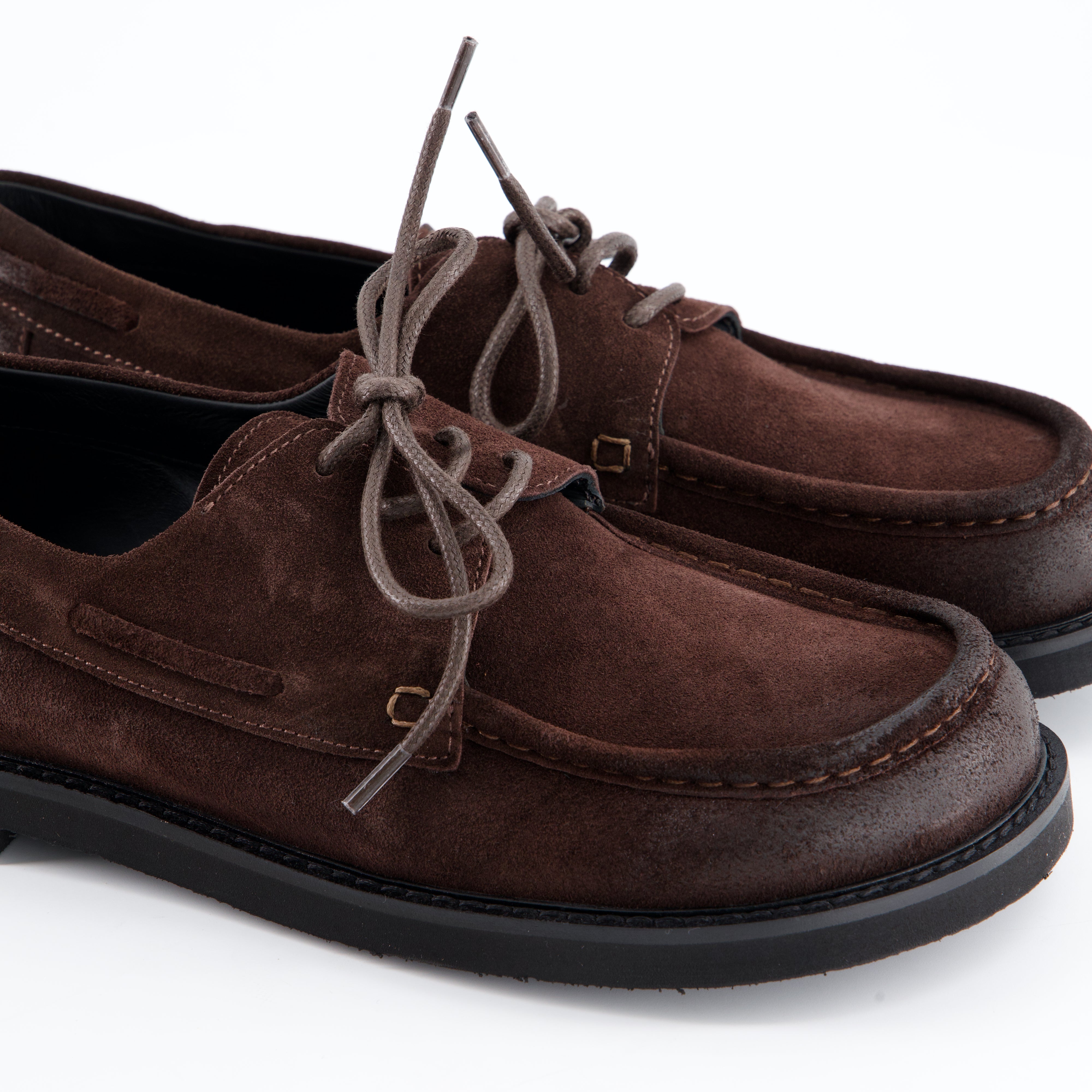 Schnürschuhe