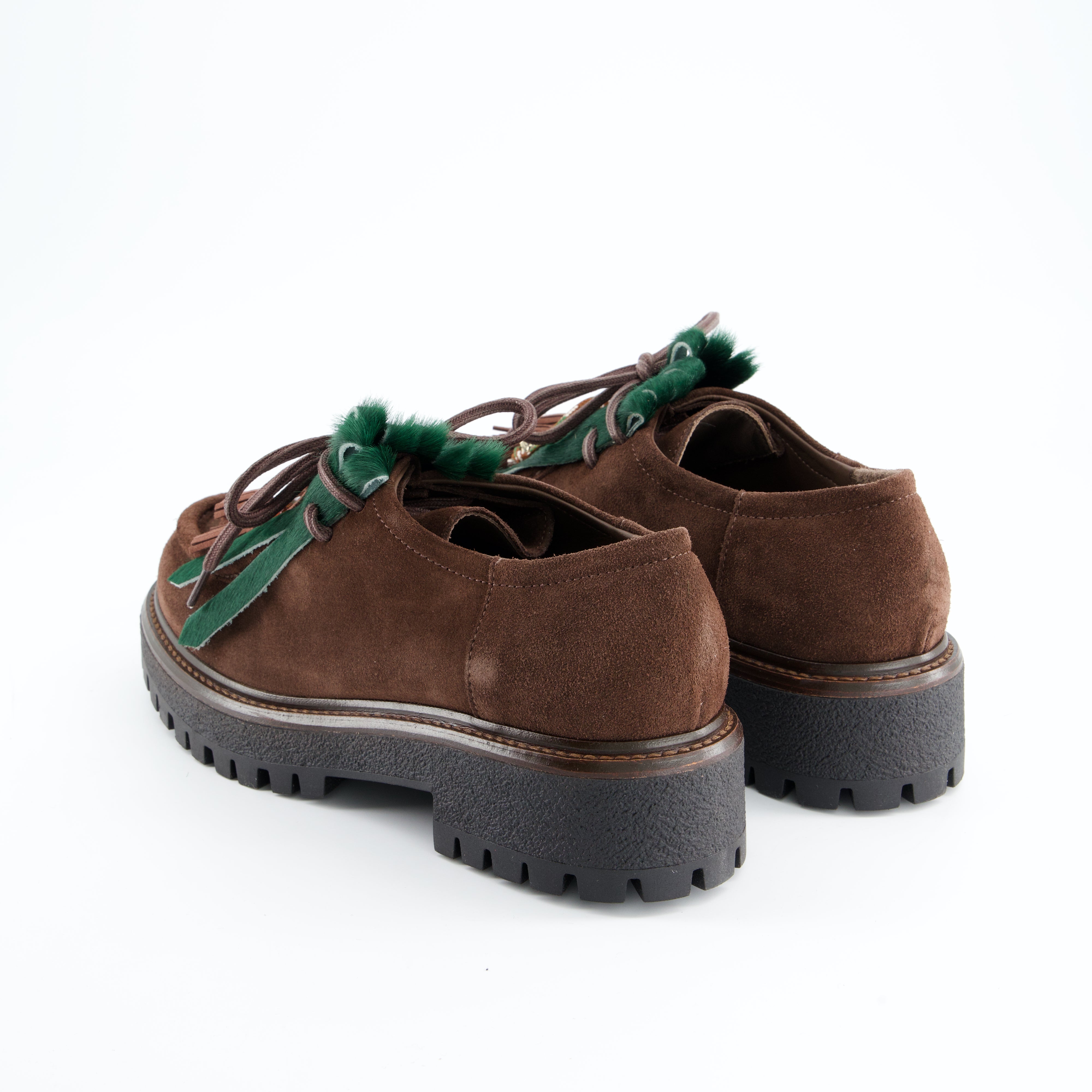 Schnürschuhe
