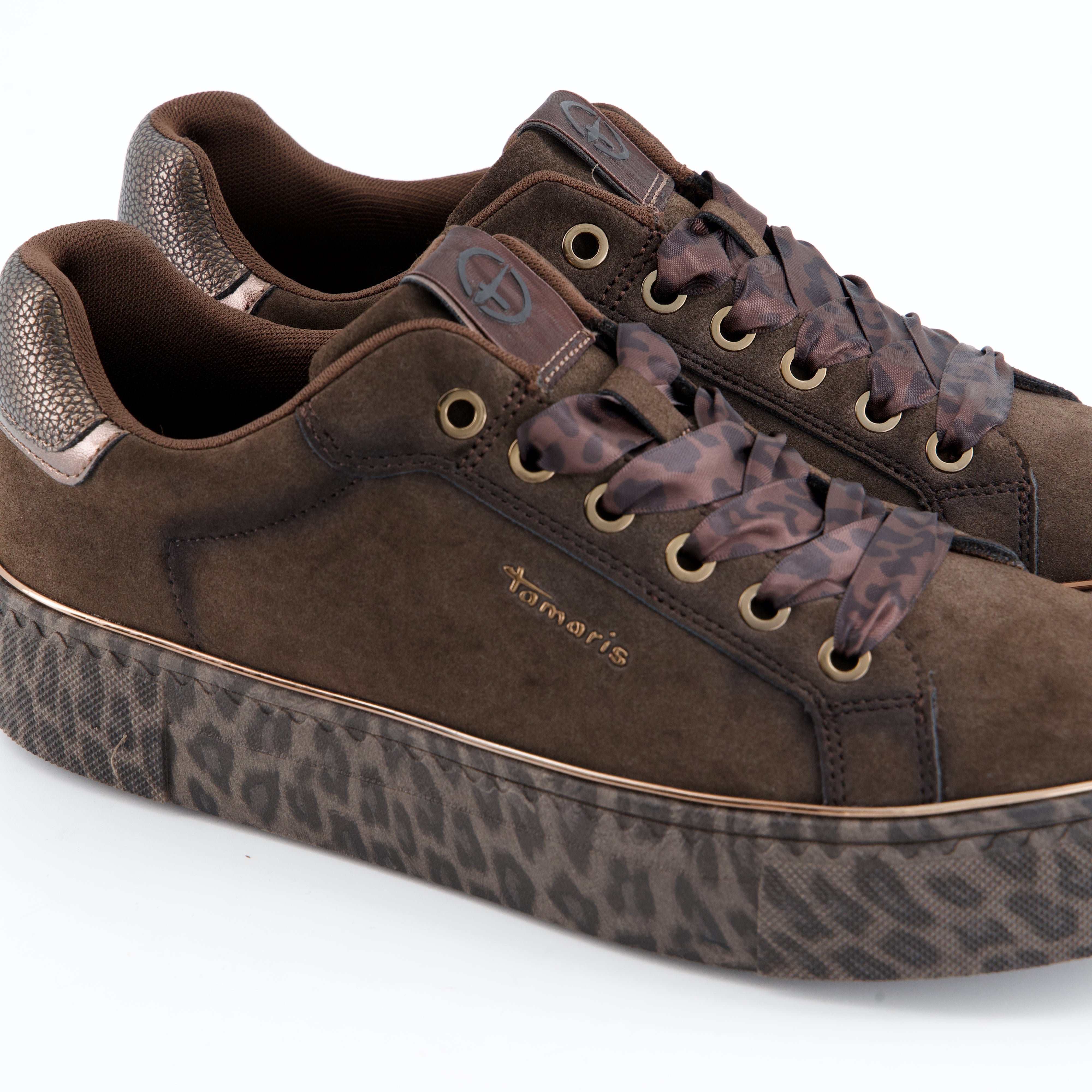 Schnürschuhe