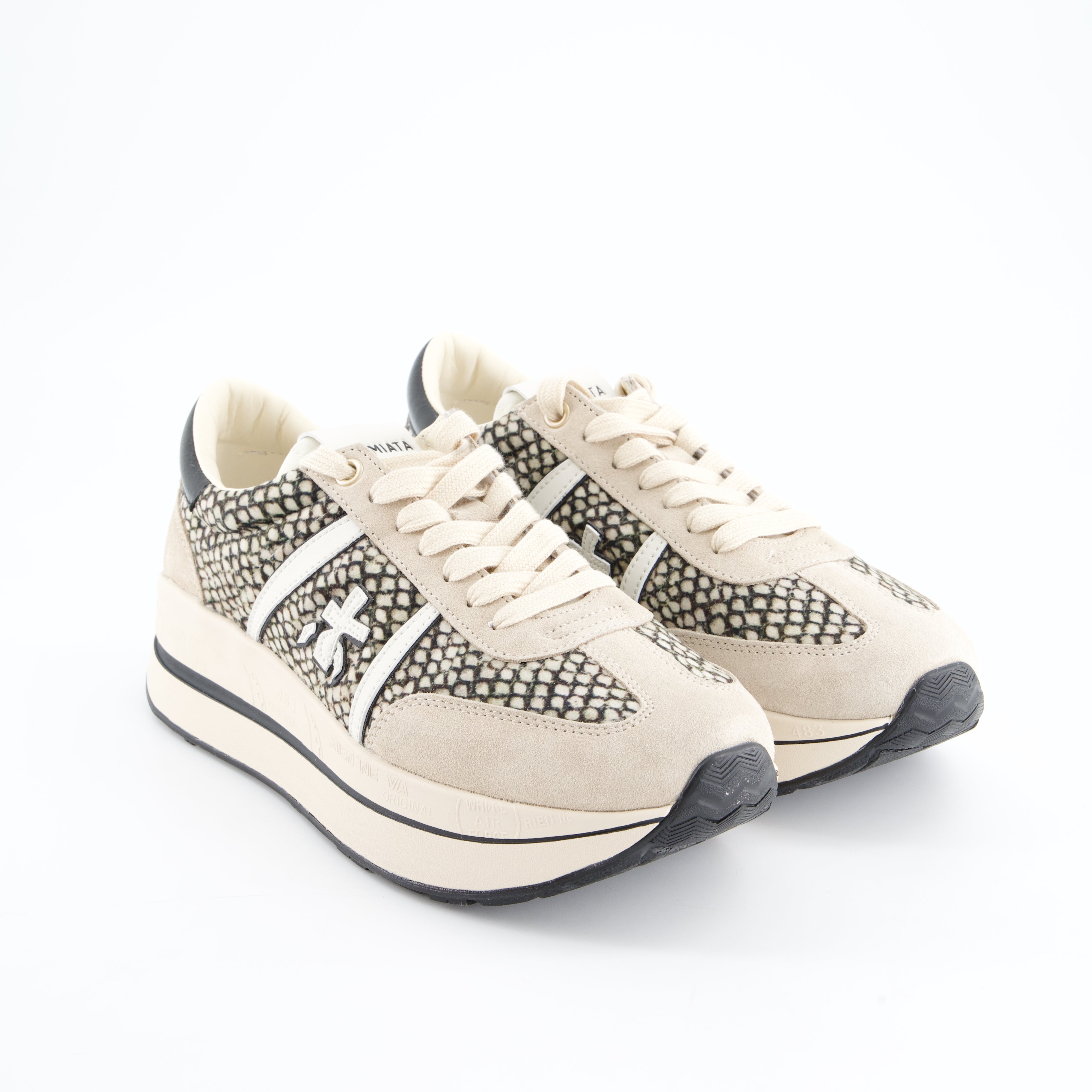 Sneaker