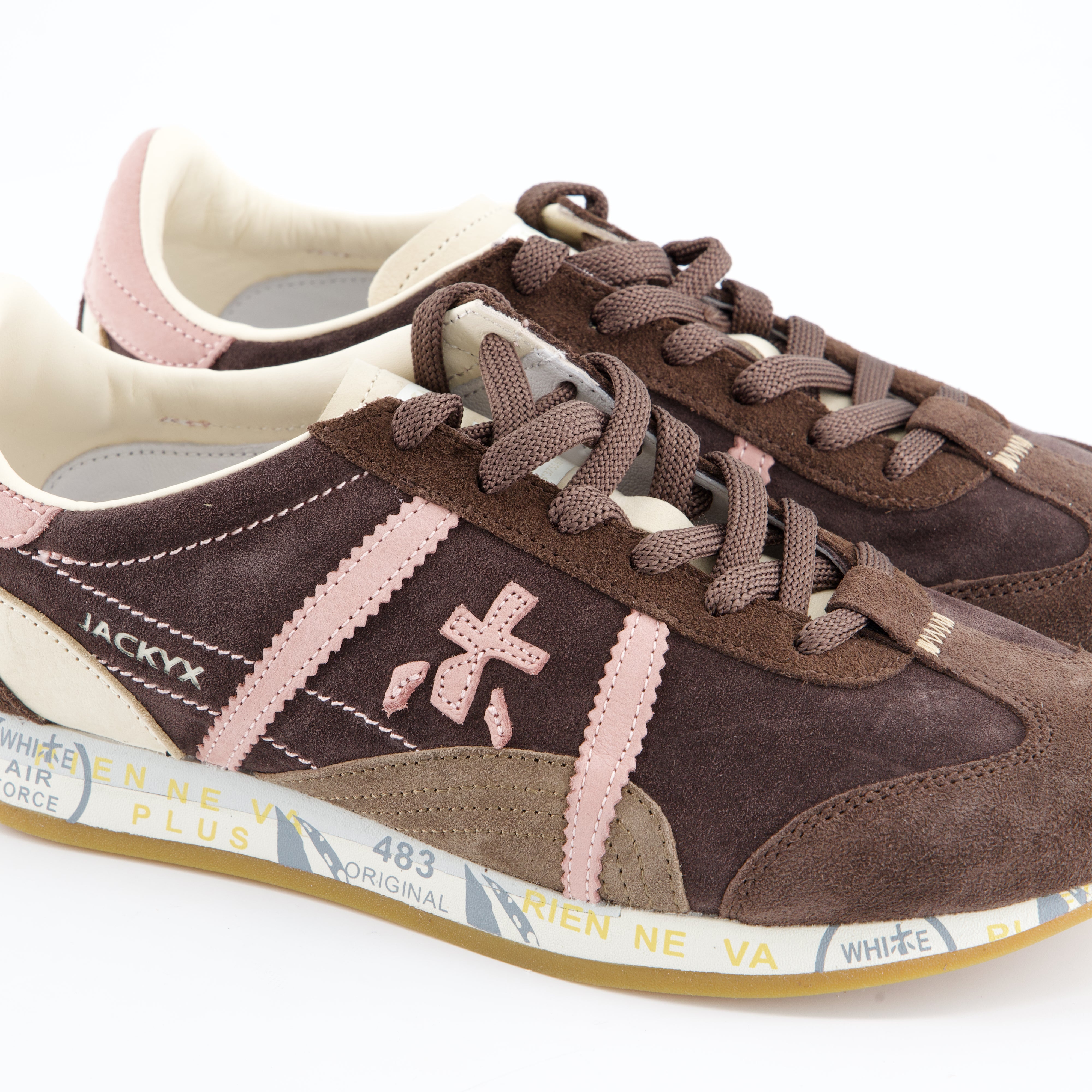 Sneaker