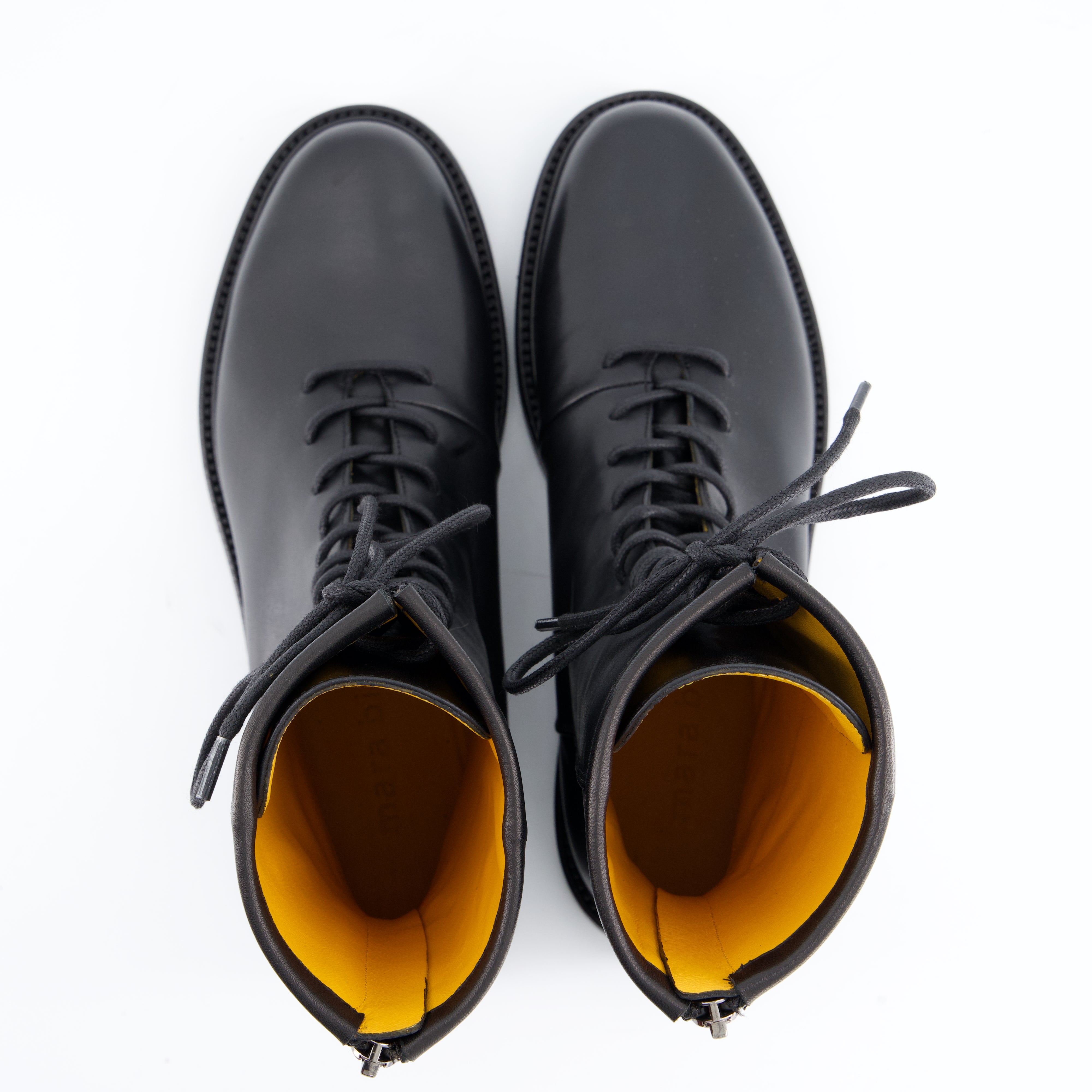 Schnürboots