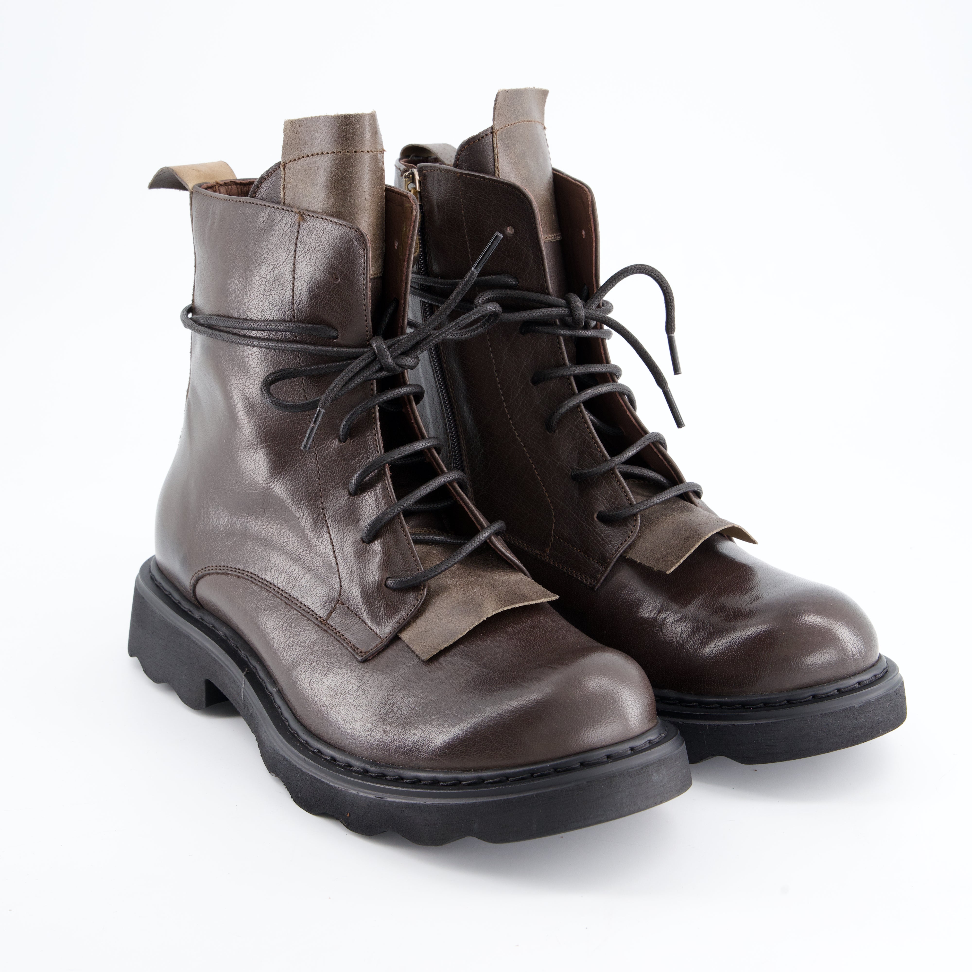 Schnürboots