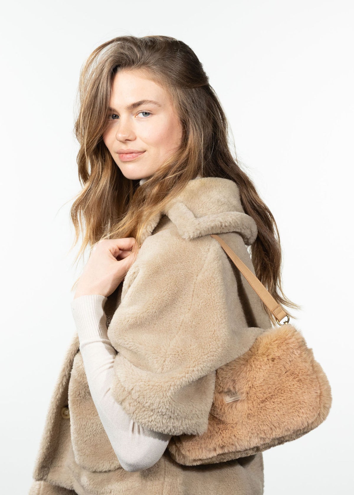 Tasche Djupa Shoulderbag