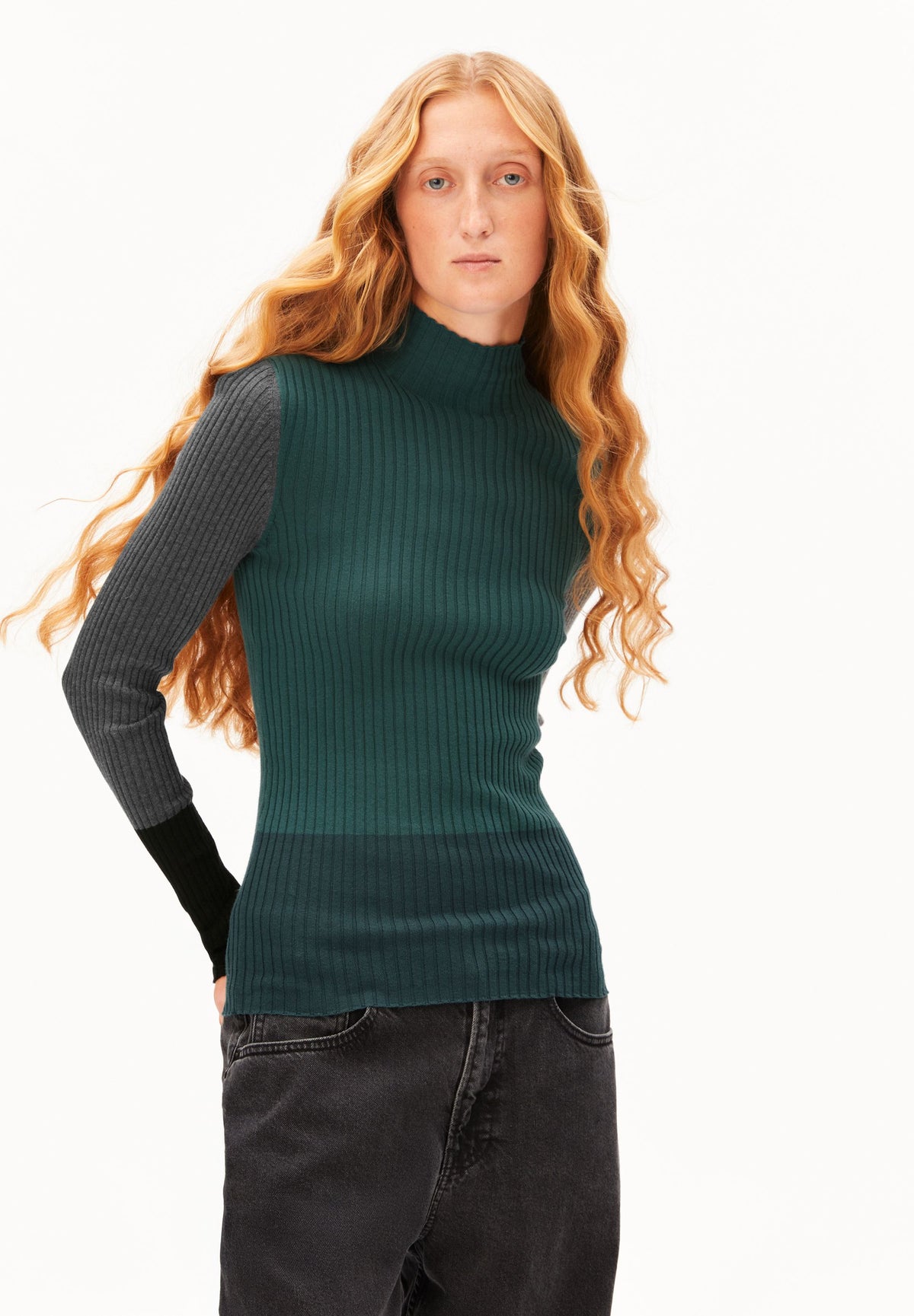 Oberteil ALAANIA PATCH KNIT SWEATER