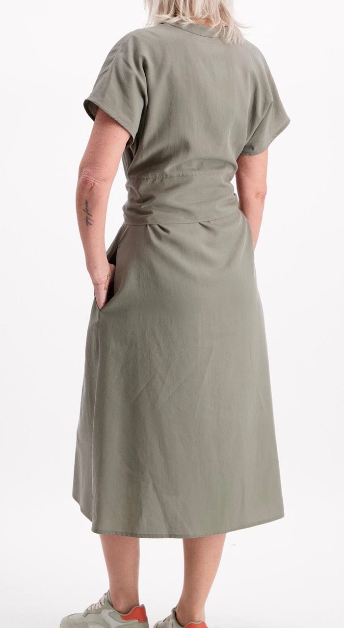 LaSalle Amsterdam Bekleidung Damen - Kleid Kleid V-Neck Tie Dress