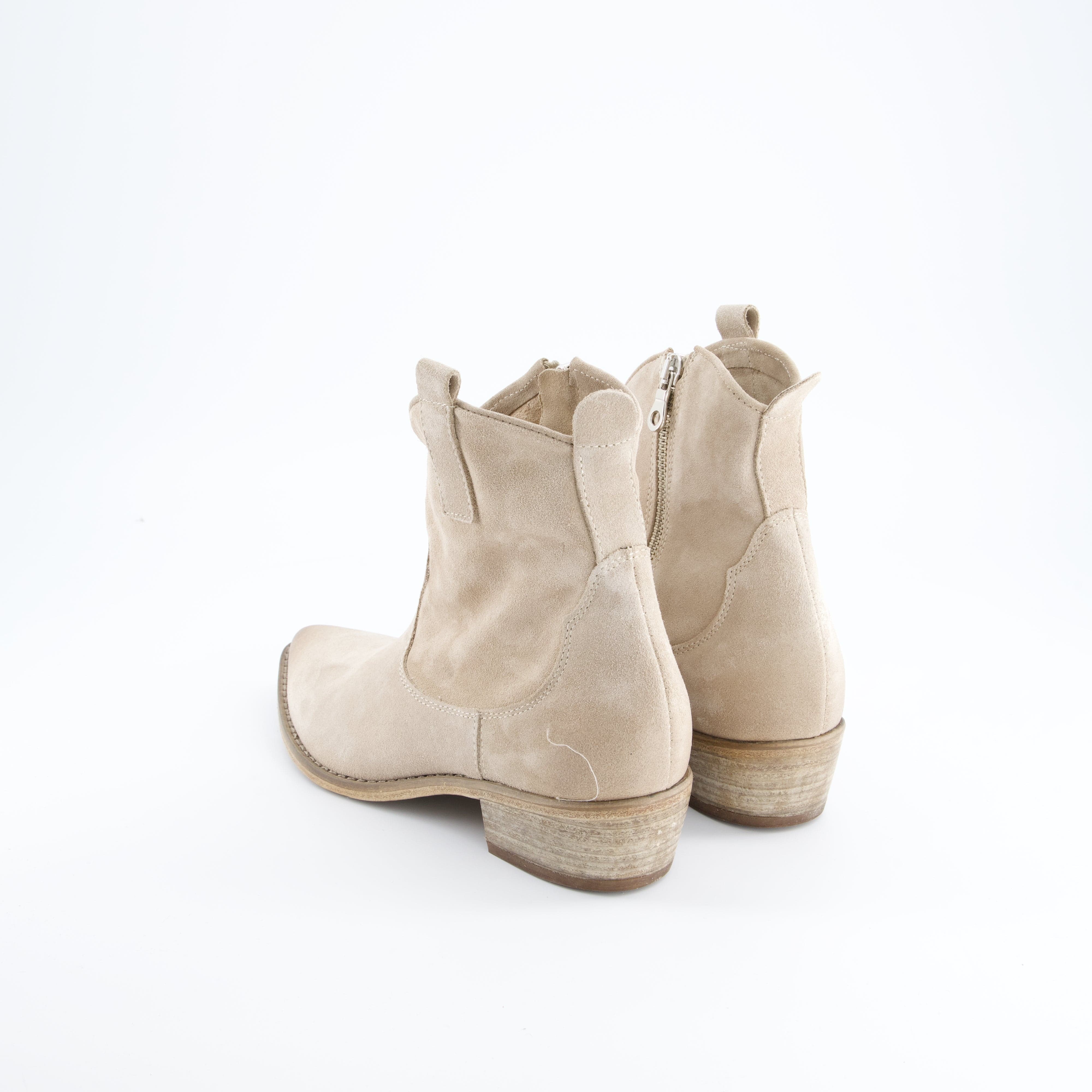Mimmu D - Stiefelette, S