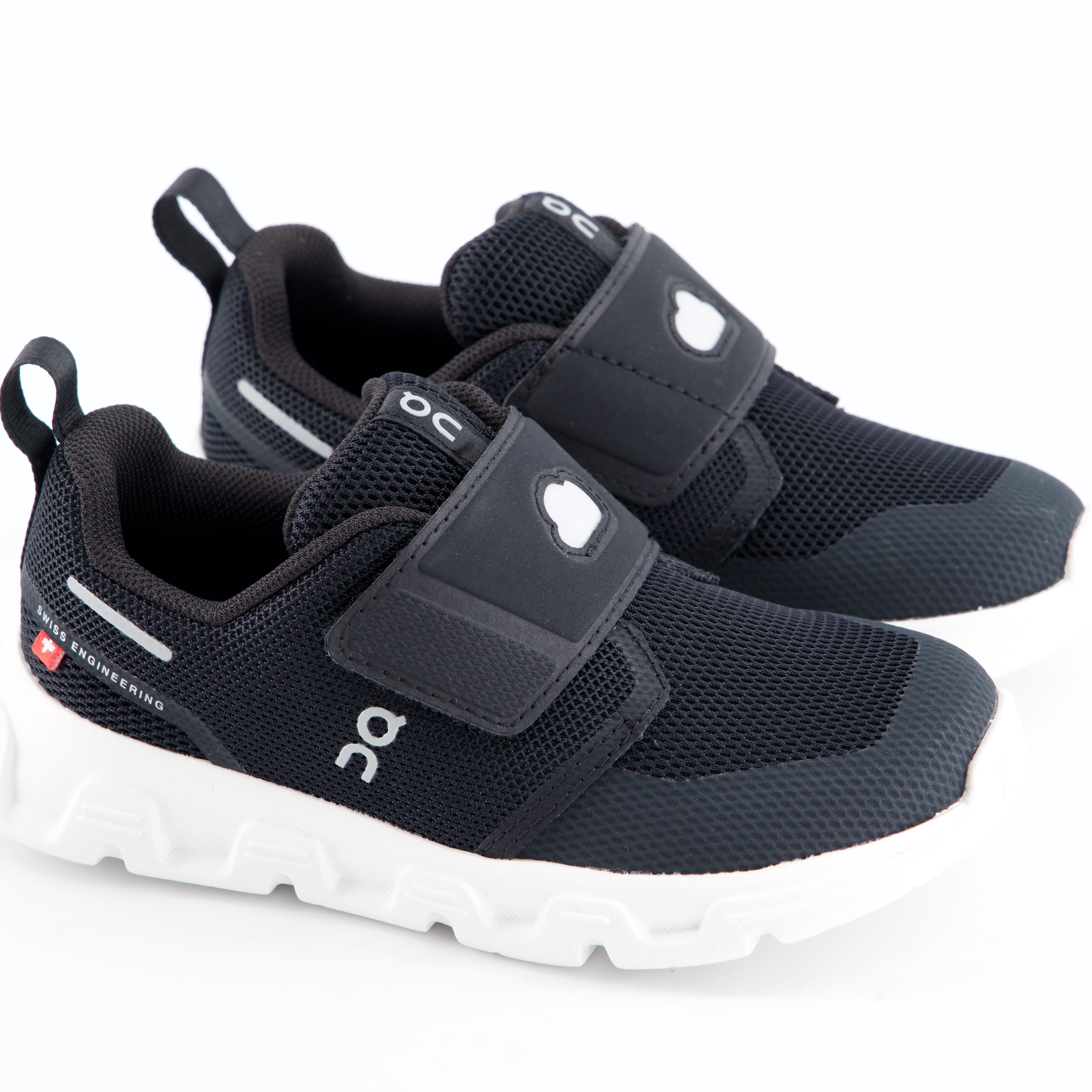 ON Burschenschuhe - Halbschuh Halbschuh Cloud Dash