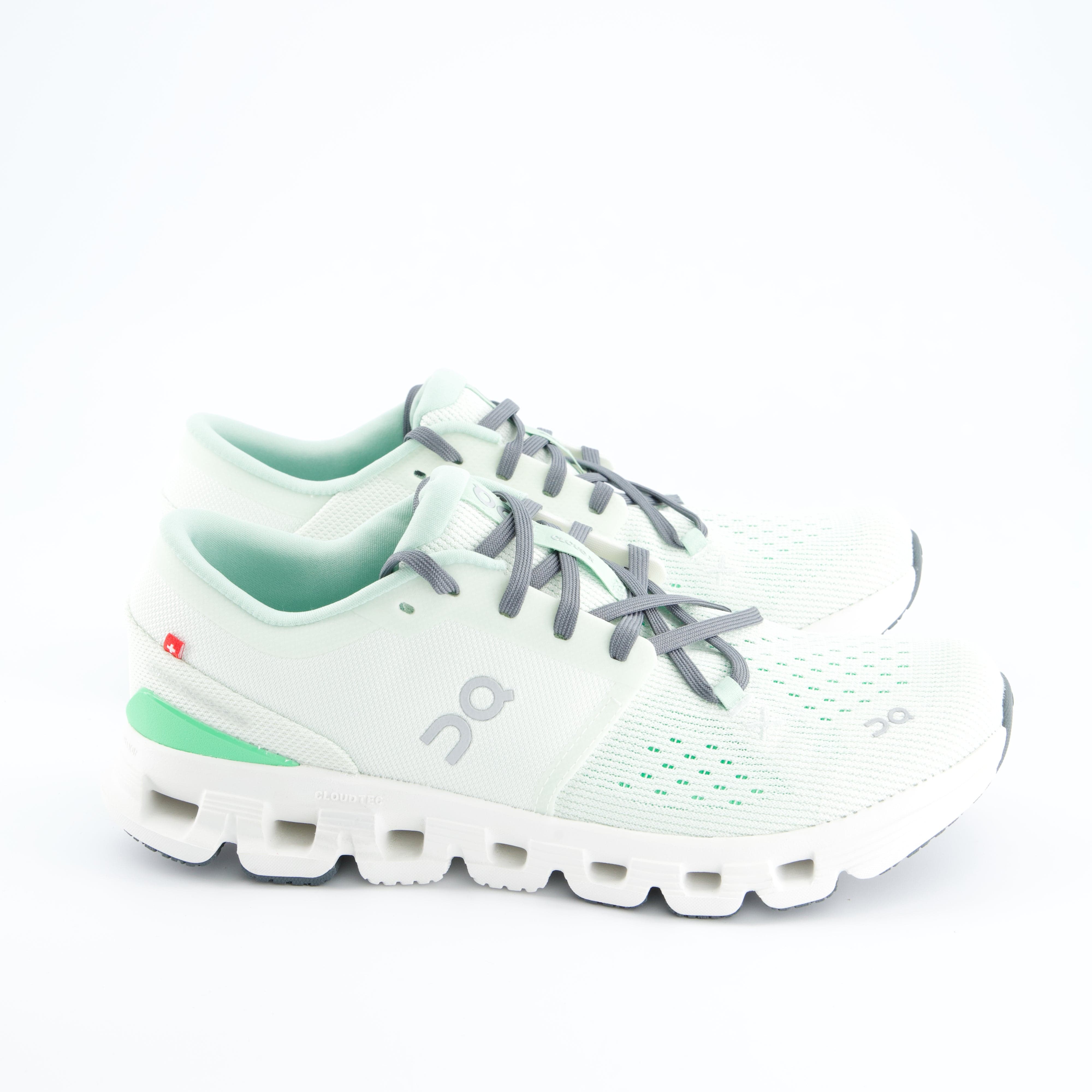 ON Damenschuhe - Laufschuhe Laufschuhe Cloud X 4