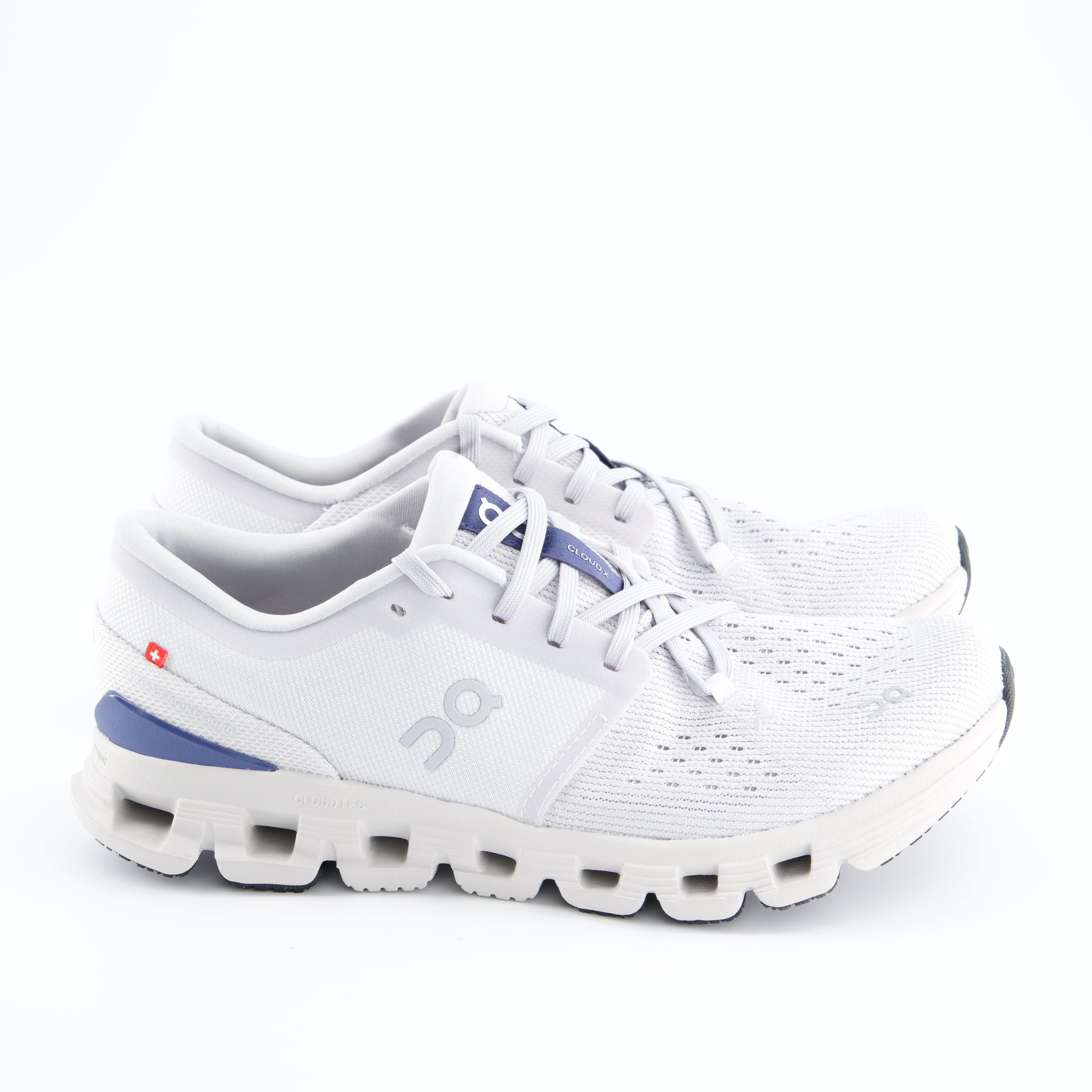 ON Damenschuhe - Laufschuhe Laufschuhe Cloud X 4