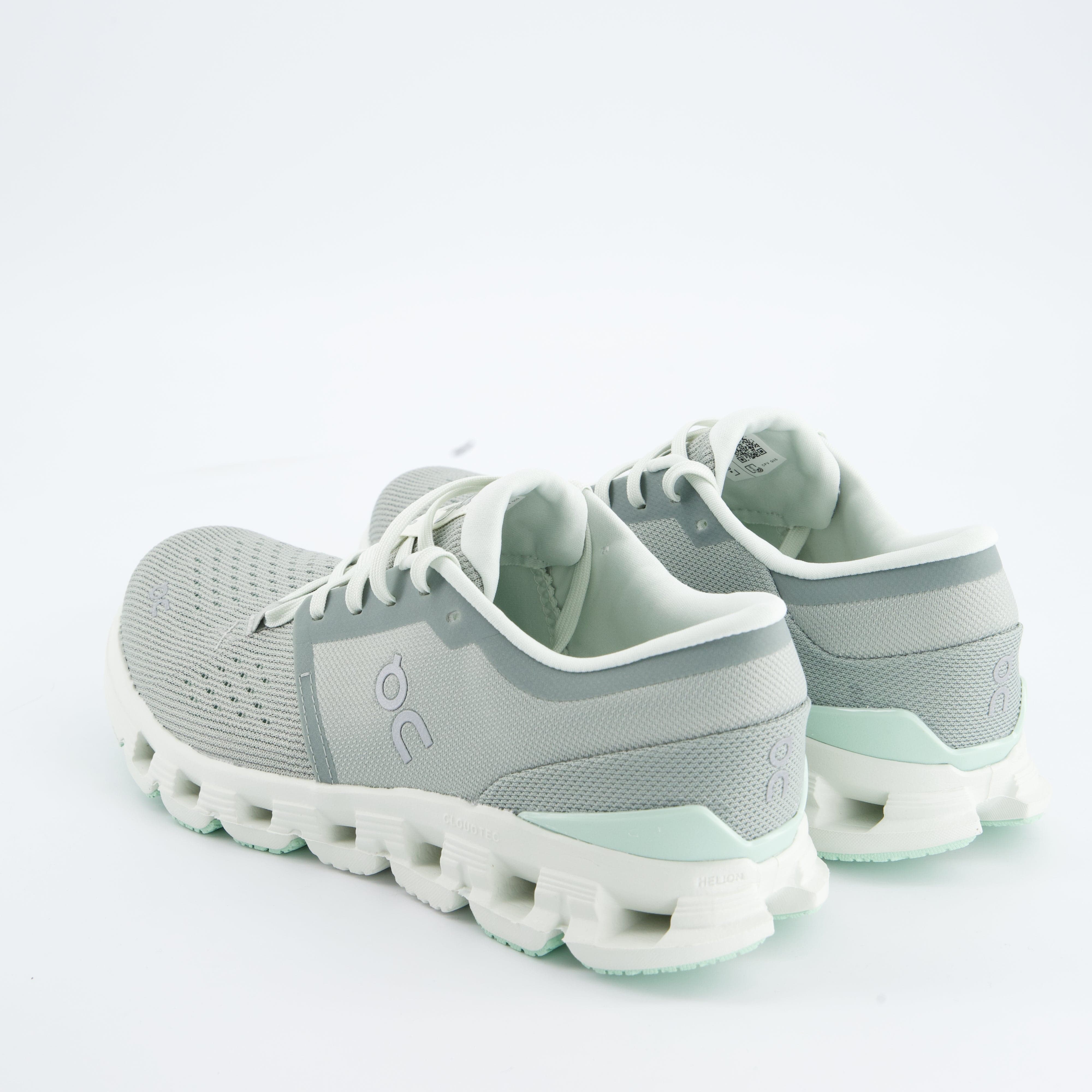 ON Damenschuhe - Laufschuhe Laufschuhe Cloud X 4