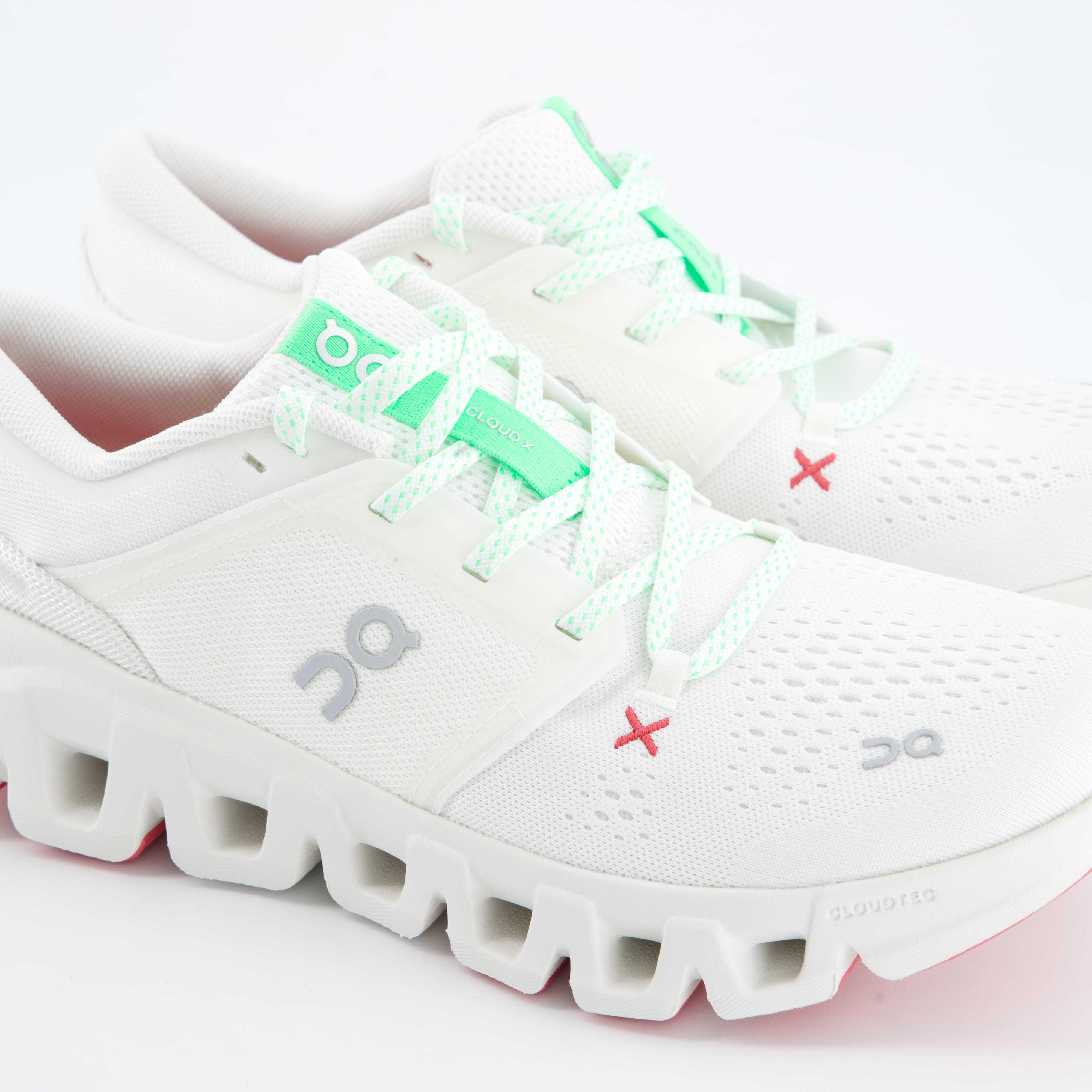 ON Damenschuhe - Laufschuhe Laufschuhe Cloud X 5