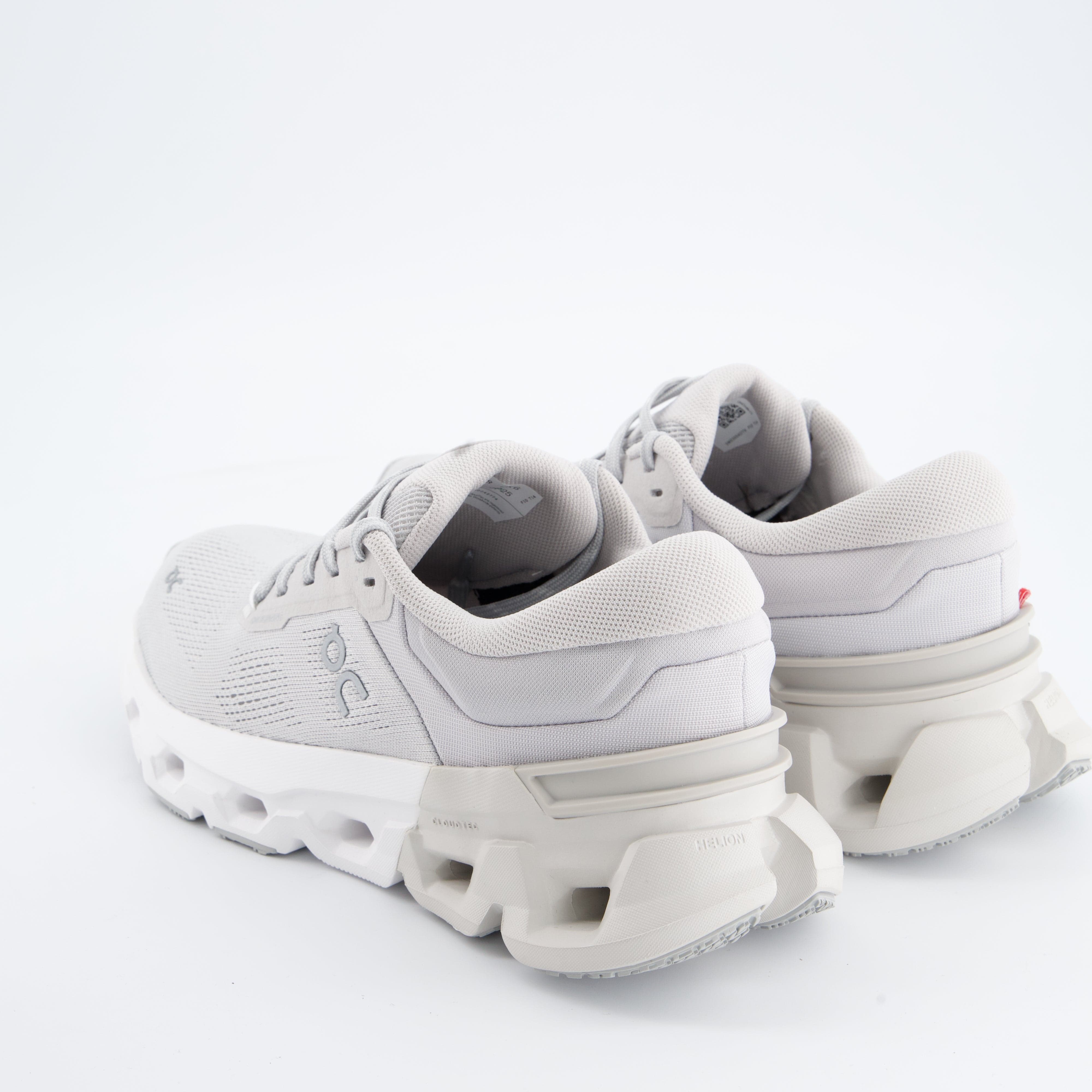 ON Damenschuhe - Laufschuhe Laufschuhe Cloudflyer 5