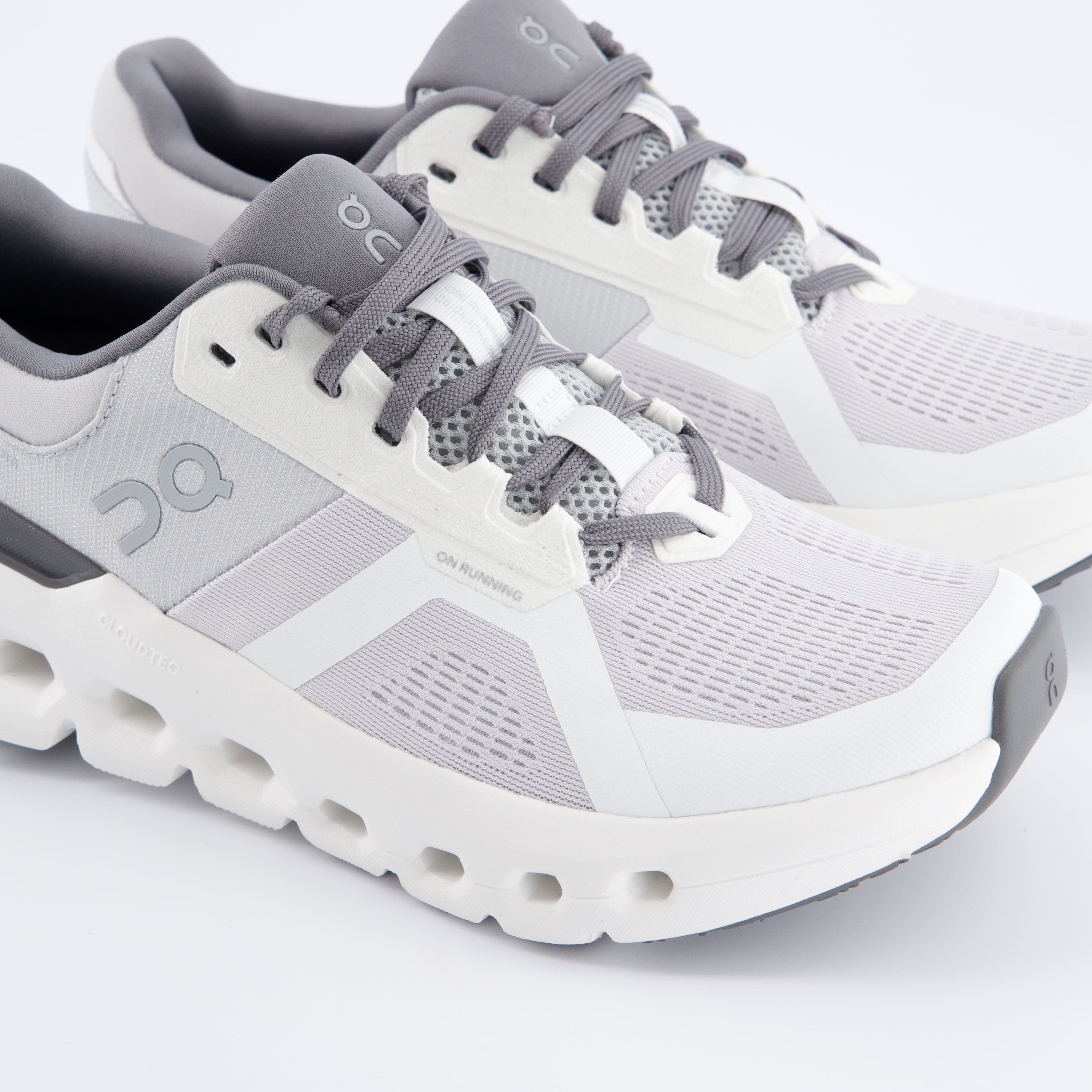 ON Damenschuhe - Laufschuhe Laufschuhe Cloudrunner 2