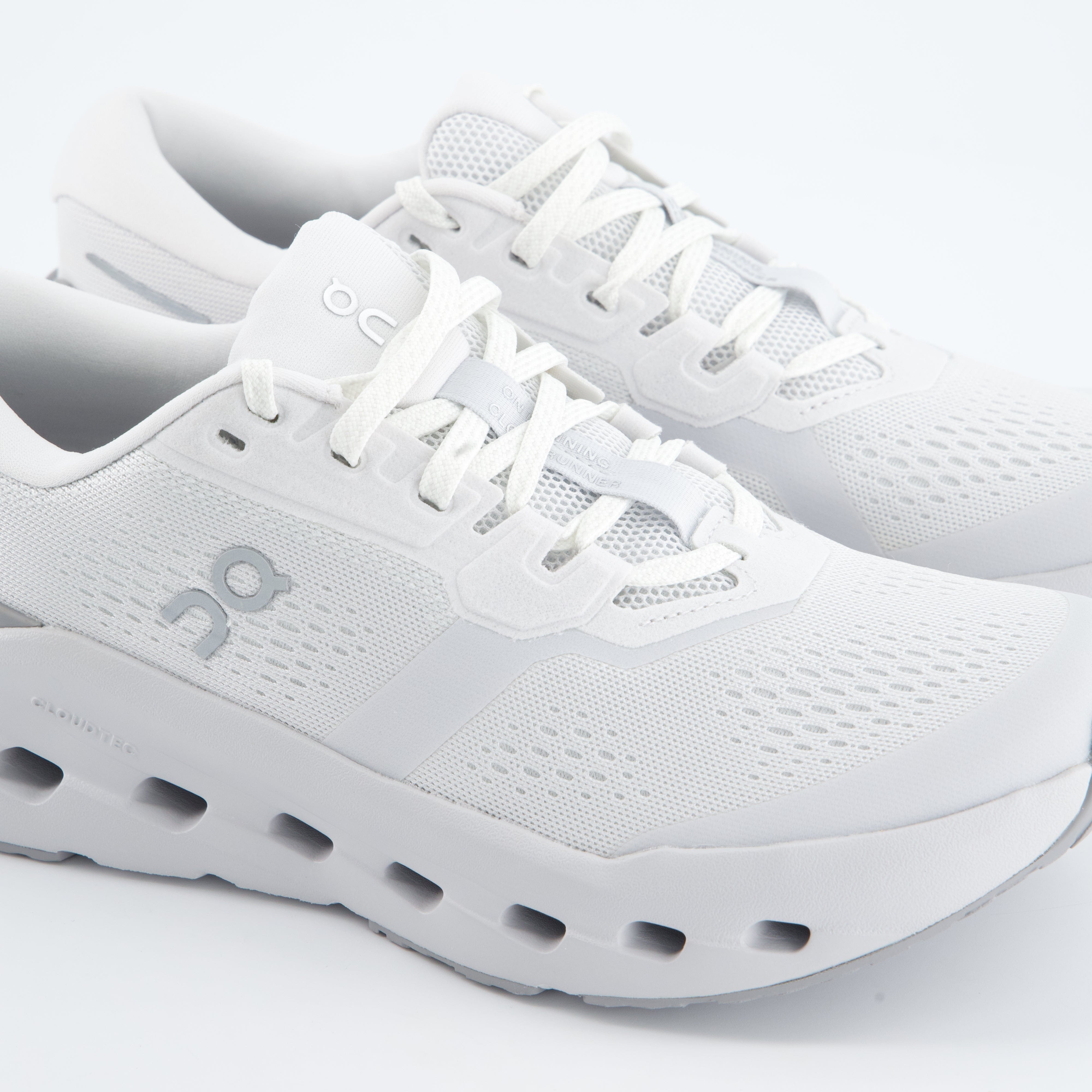 ON Damenschuhe - Laufschuhe Laufschuhe Cloudrunner 3