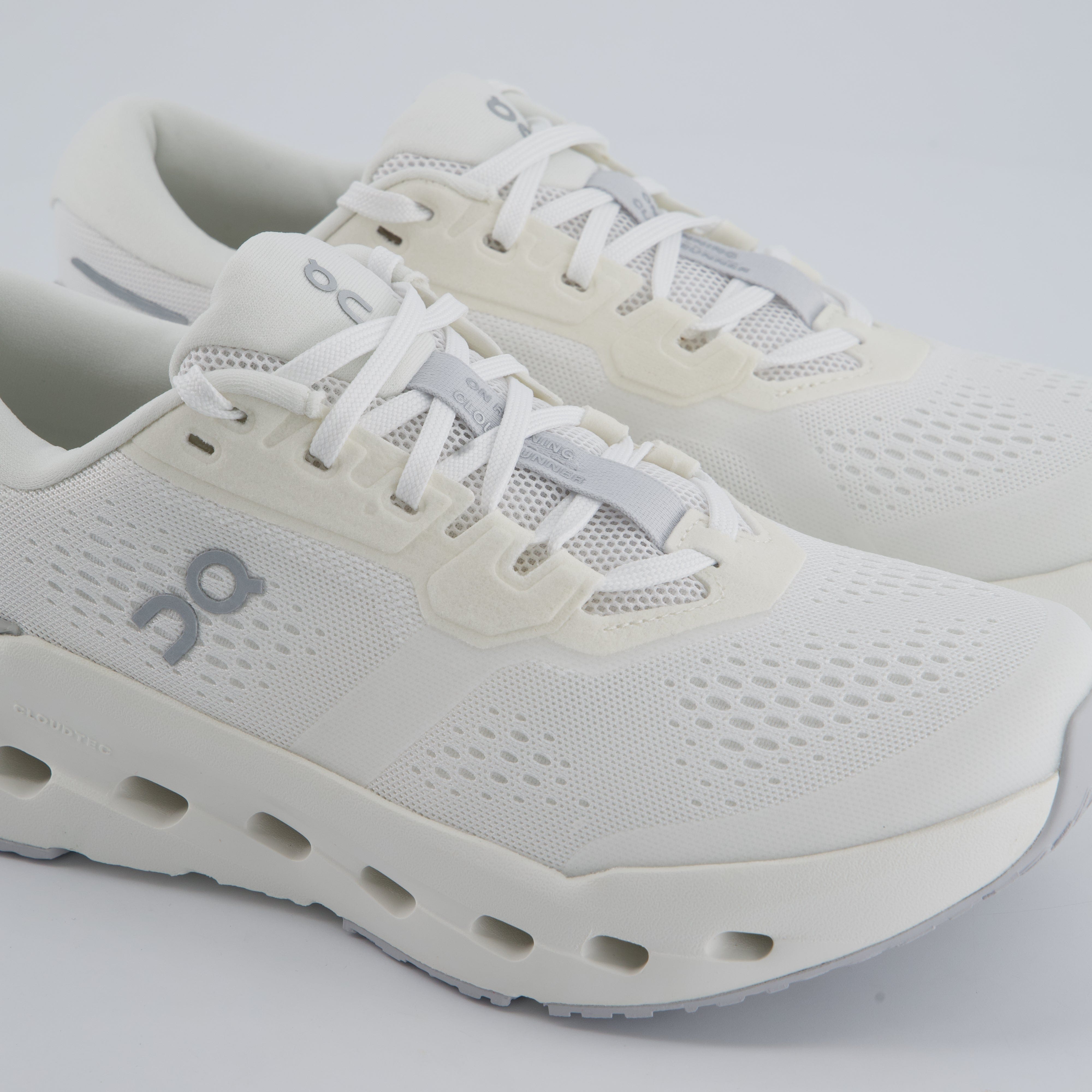 ON Damenschuhe - Laufschuhe Laufschuhe Cloudrunner 3 Wide