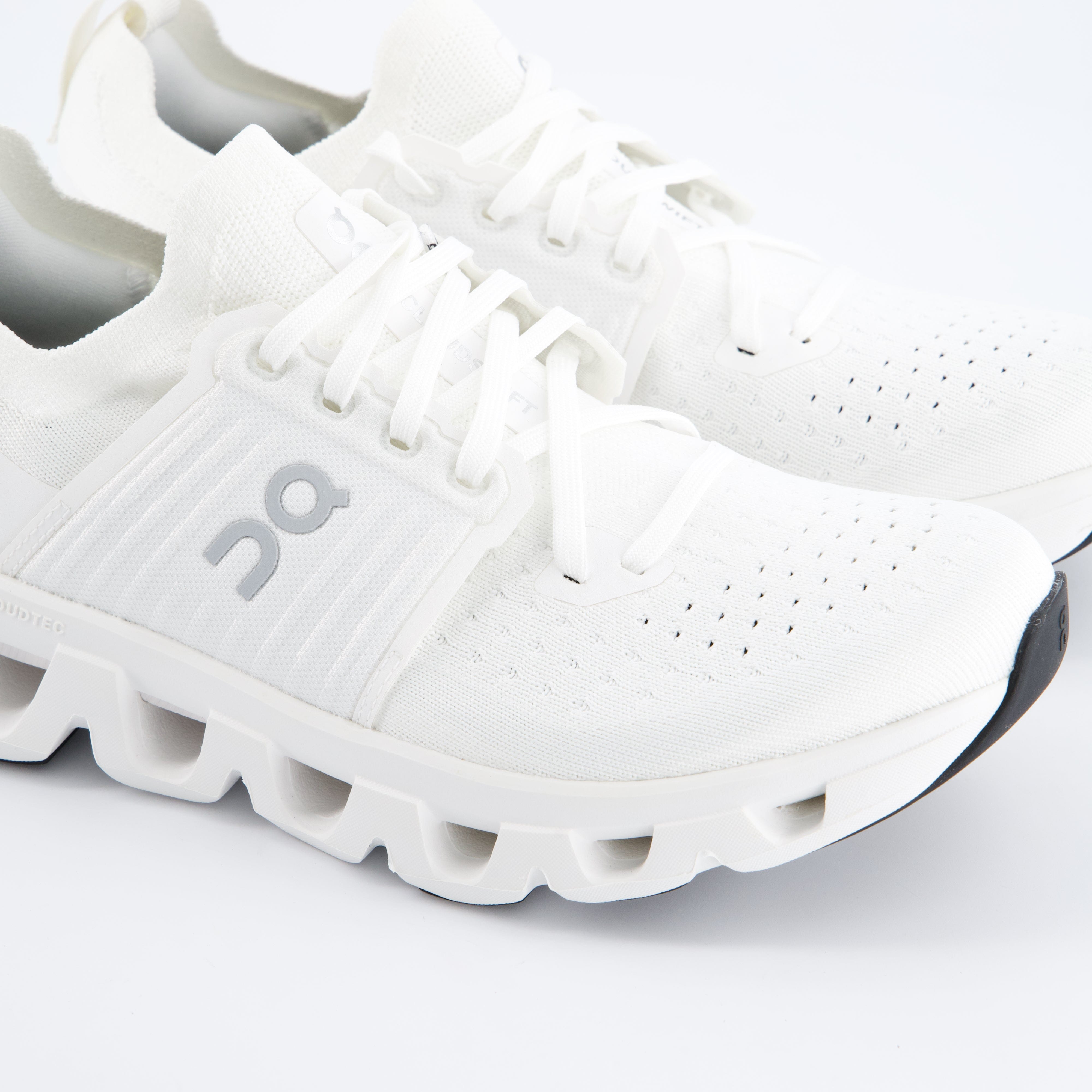 ON Damenschuhe - Laufschuhe Laufschuhe Cloudswift 4