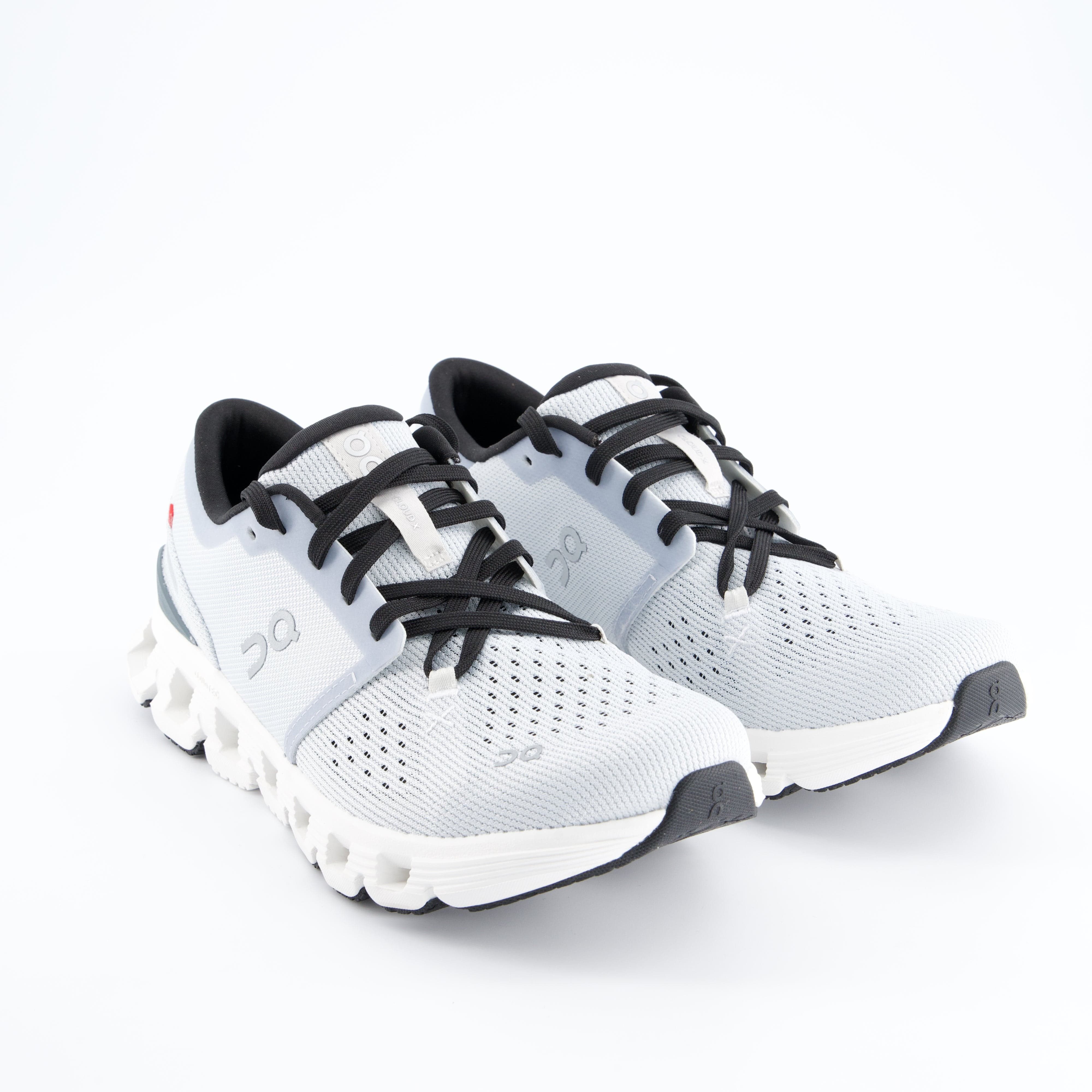 ON Herrenschuh - Laufschuhe Laufschuhe Cloud X 4