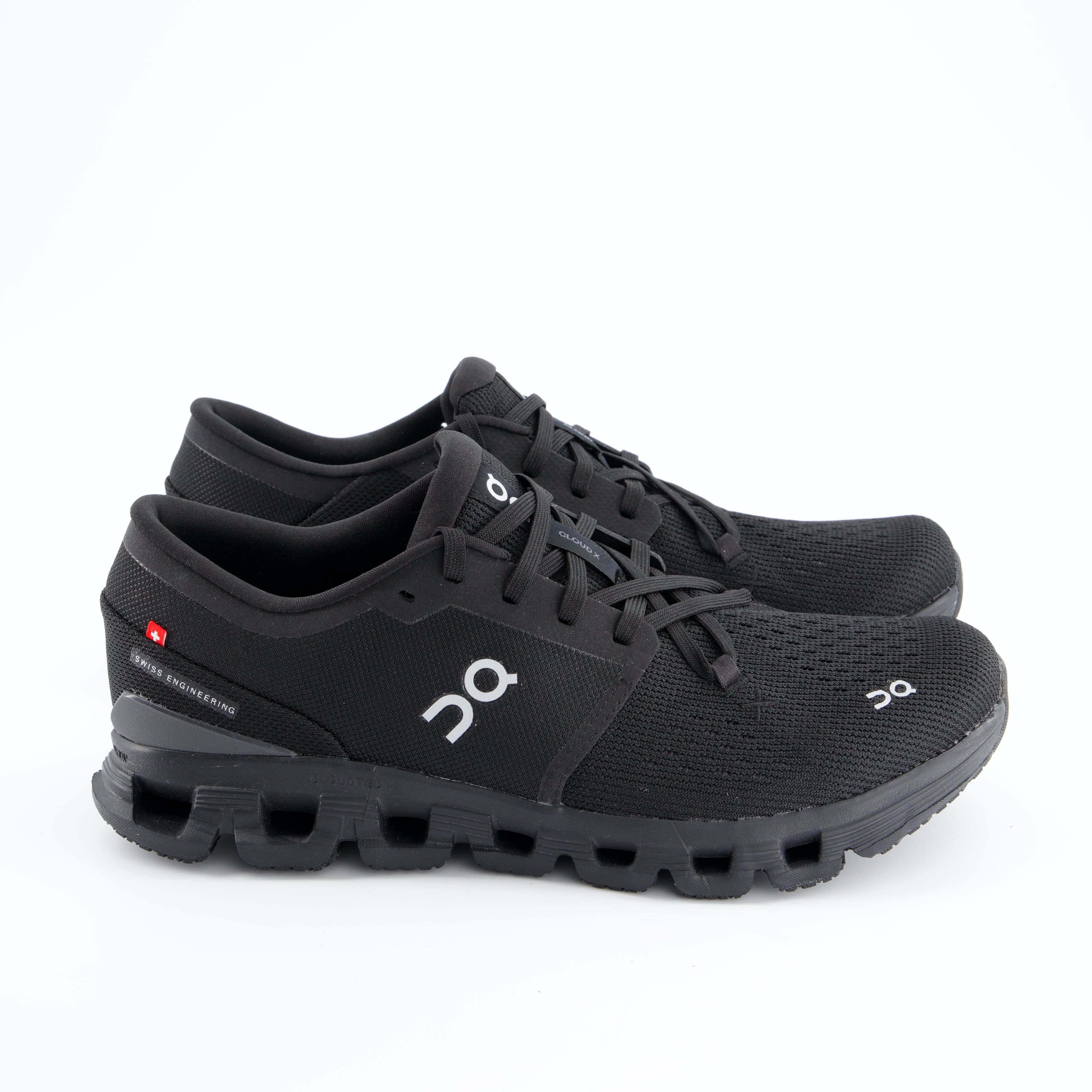 ON Herrenschuh - Laufschuhe, Laufschuhe Cloud X 4