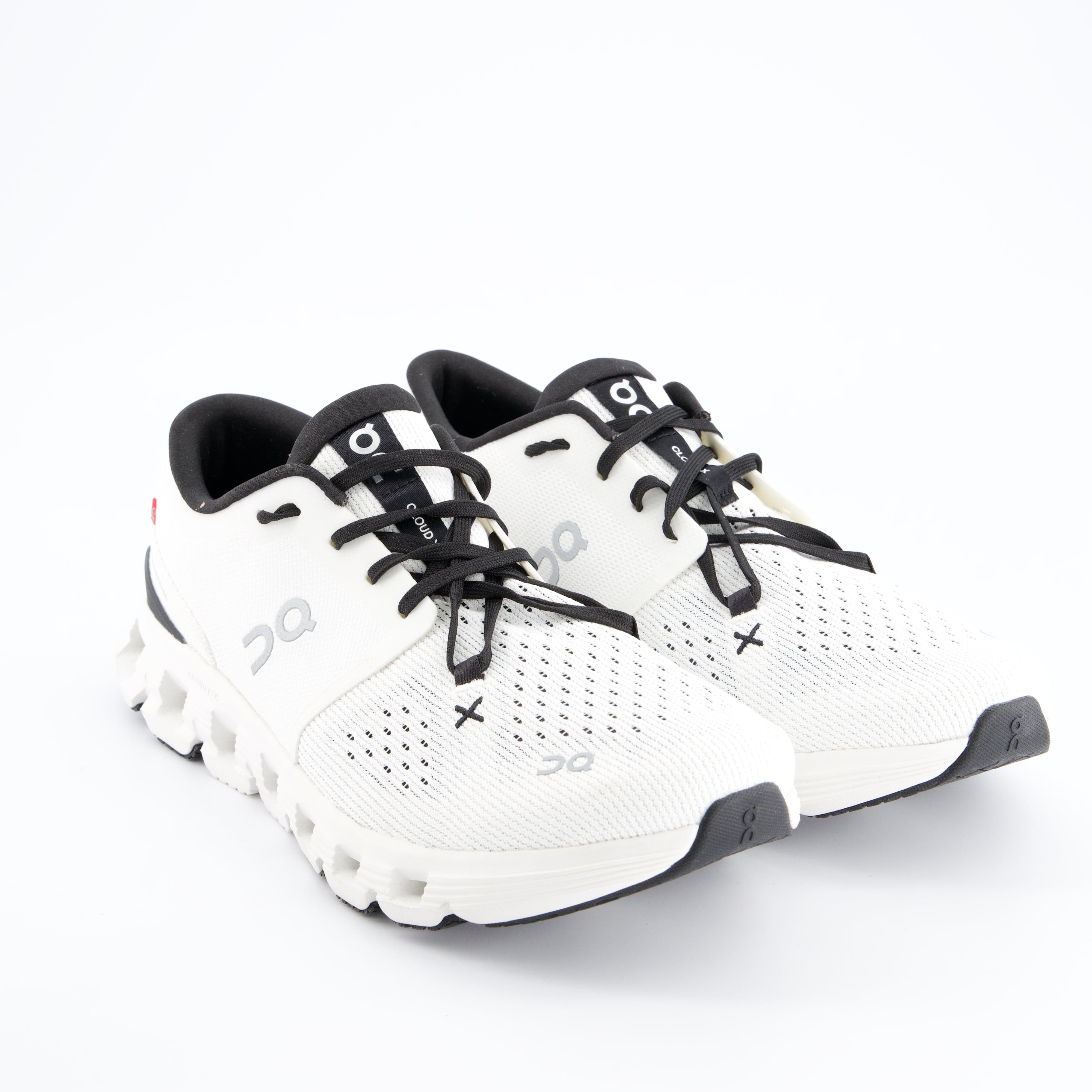 ON Herrenschuh - Laufschuhe, Laufschuhe Cloud X 4