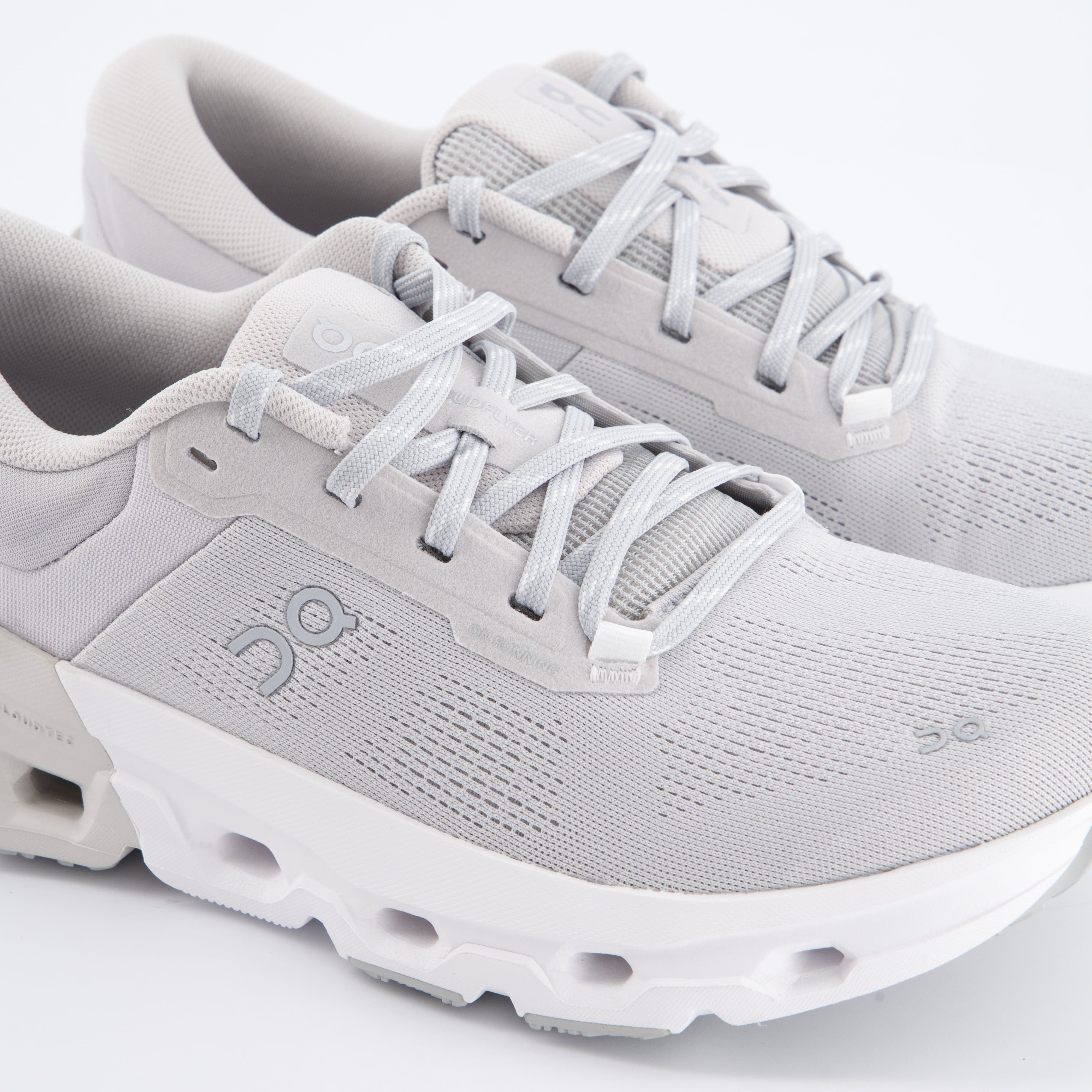 ON Herrenschuh - Laufschuhe Laufschuhe Cloudflyer 5