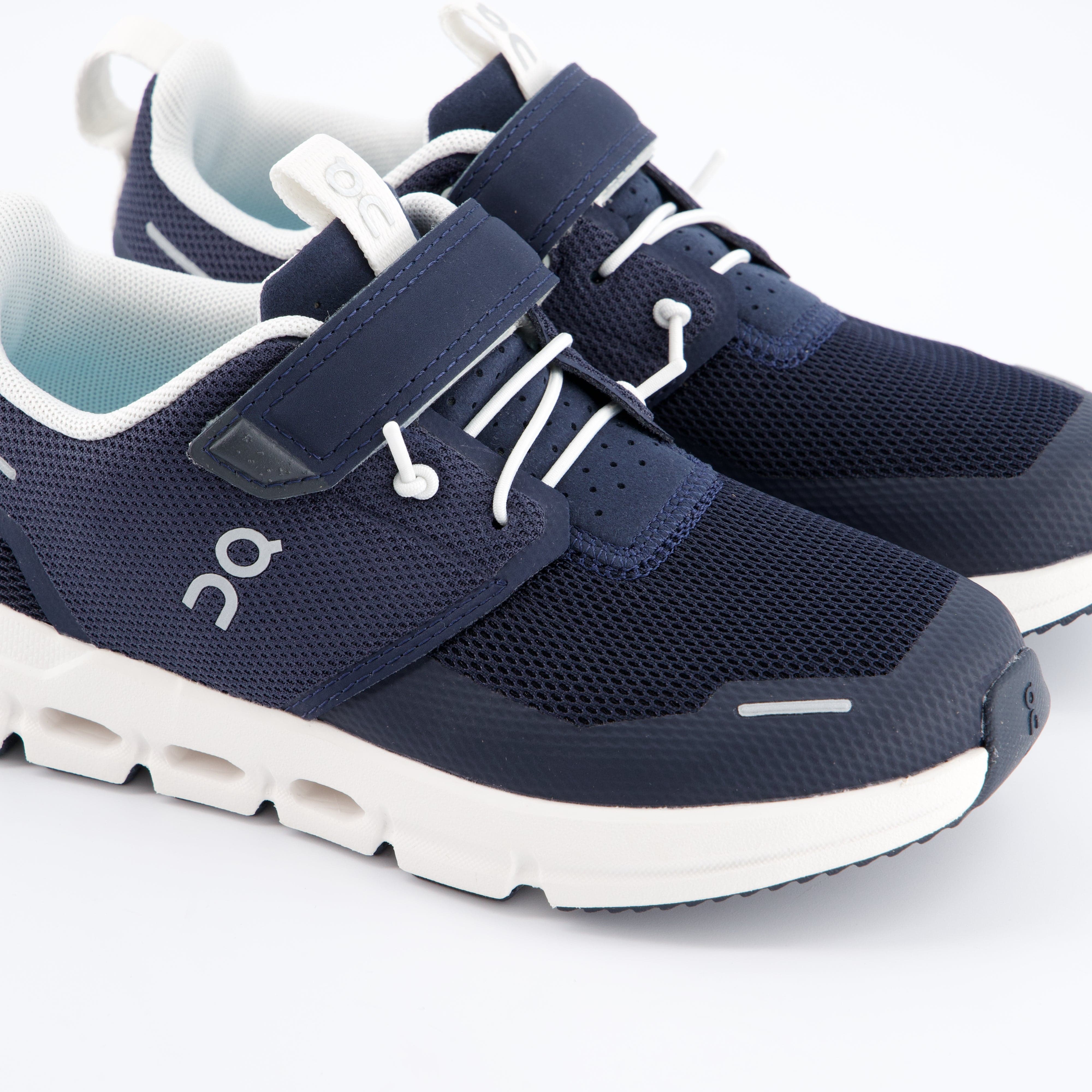 ON Mädchenschuhe - Sportschuh, Burschenschuhe - Sportschuh, Sportschuh Cloud Play