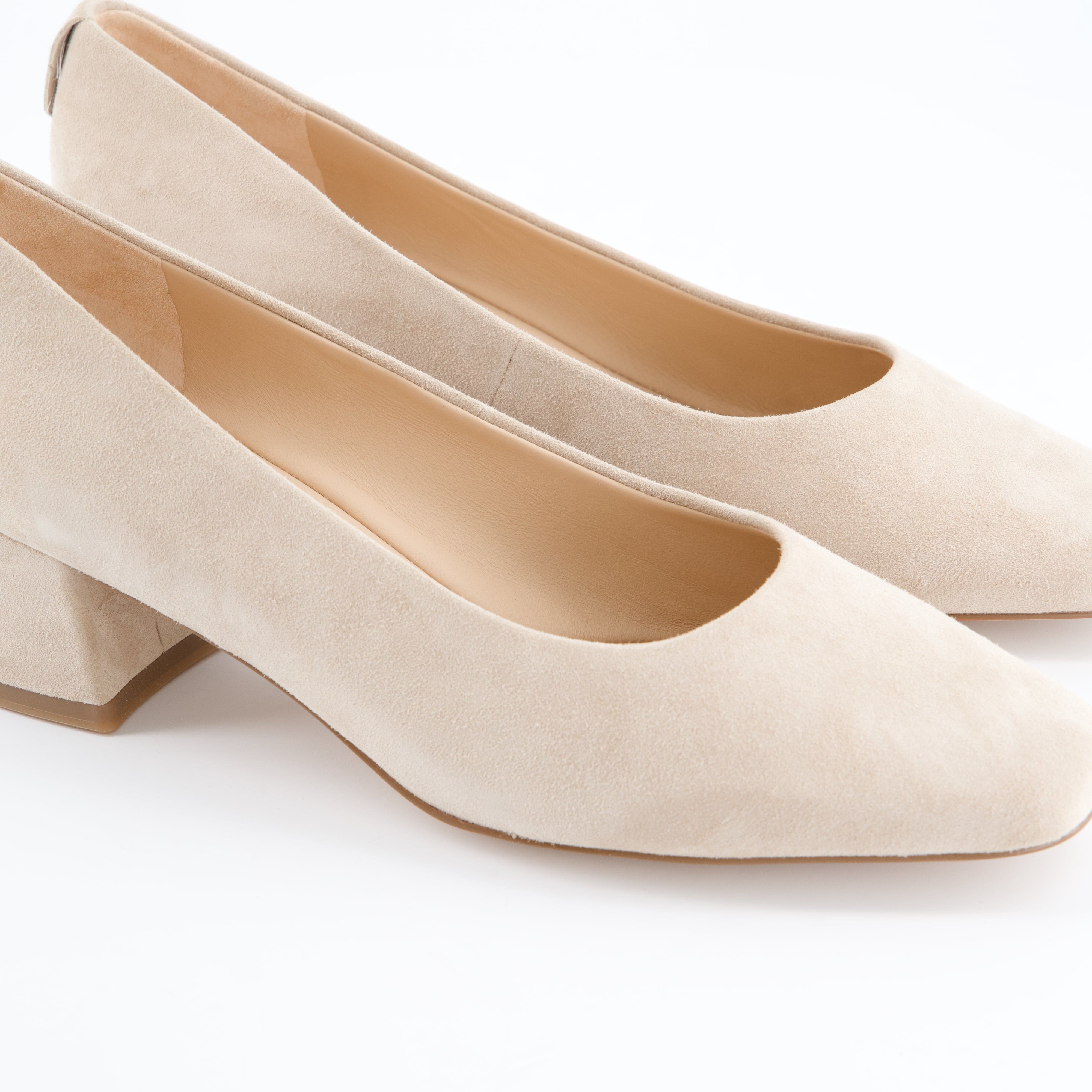 Peter Kaiser D - Pumps, P