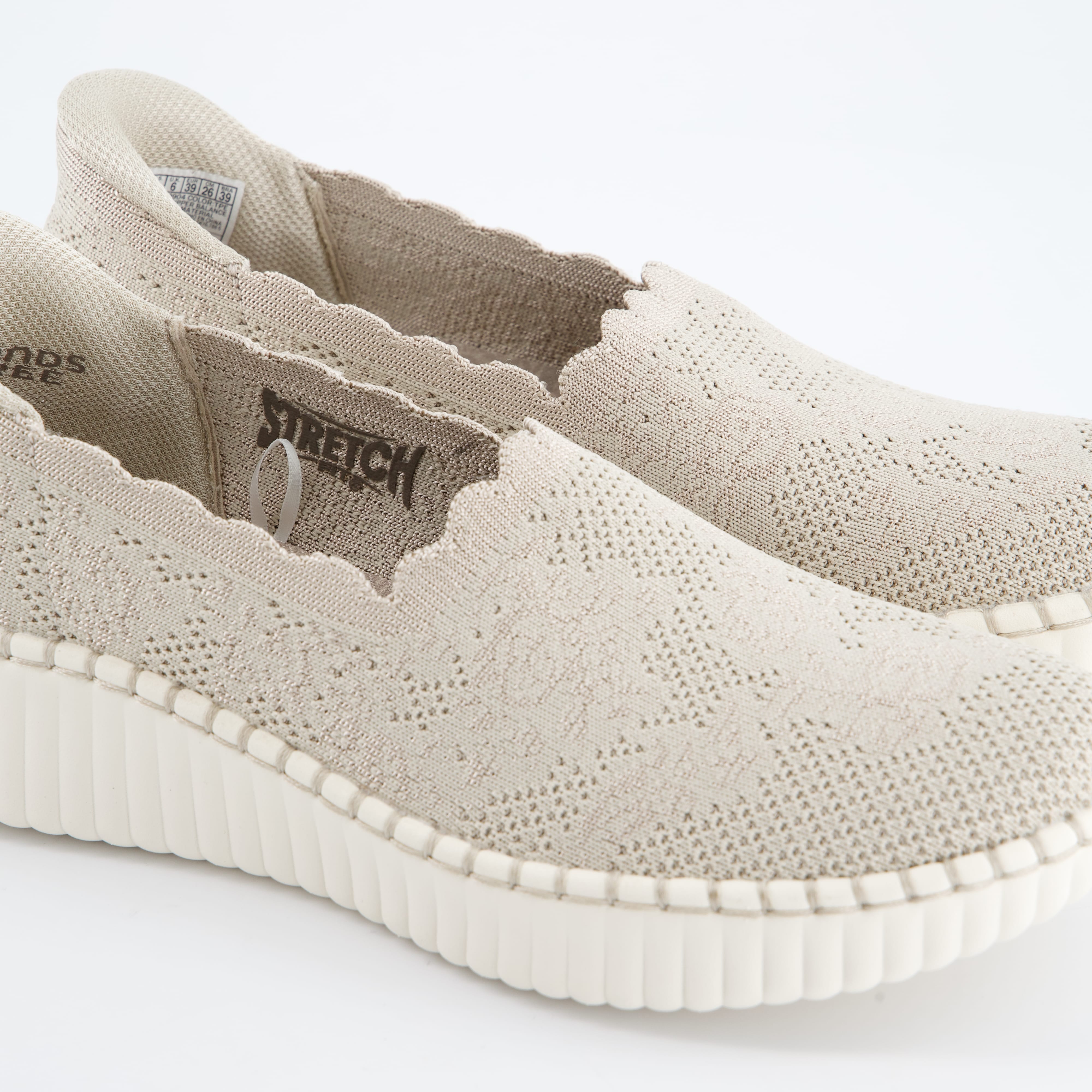 SKECHERS Damenschuhe - Slipper/Mokassins Slipper/Mokassins