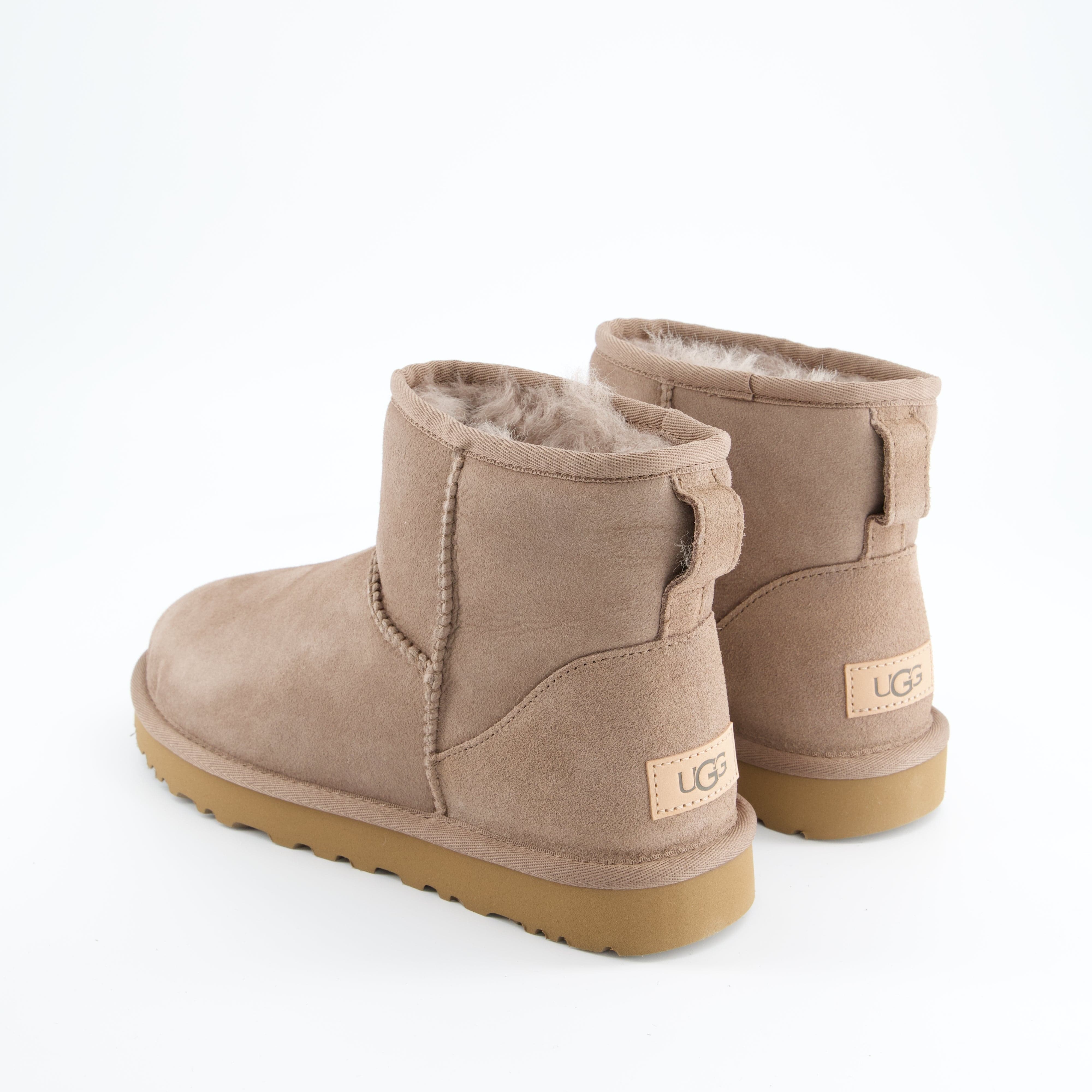 UGG Damenschuhe - Winterstiefel Winterstiefel Classic Mini II