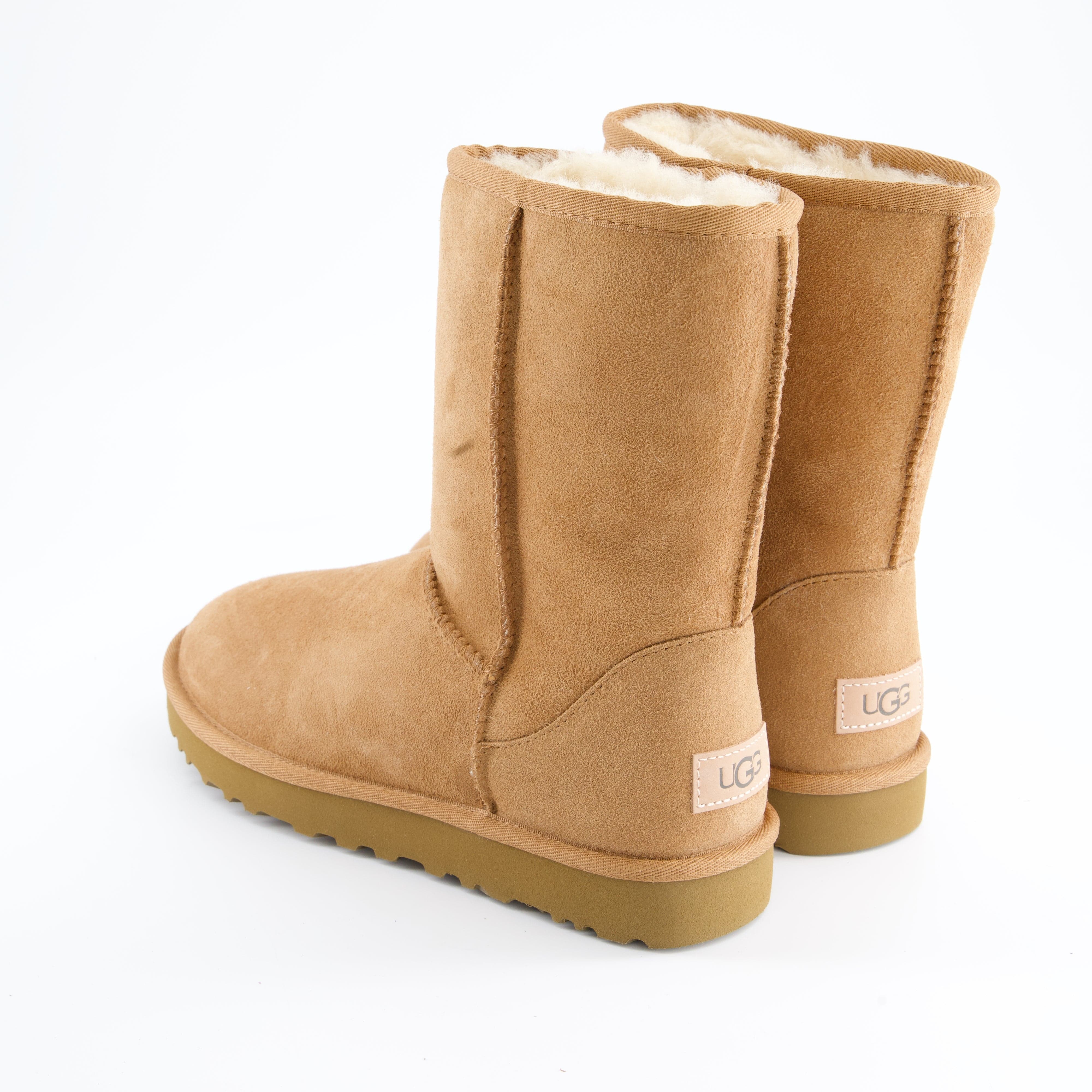 UGG Damenschuhe - Winterstiefel Winterstiefel Classic Short II