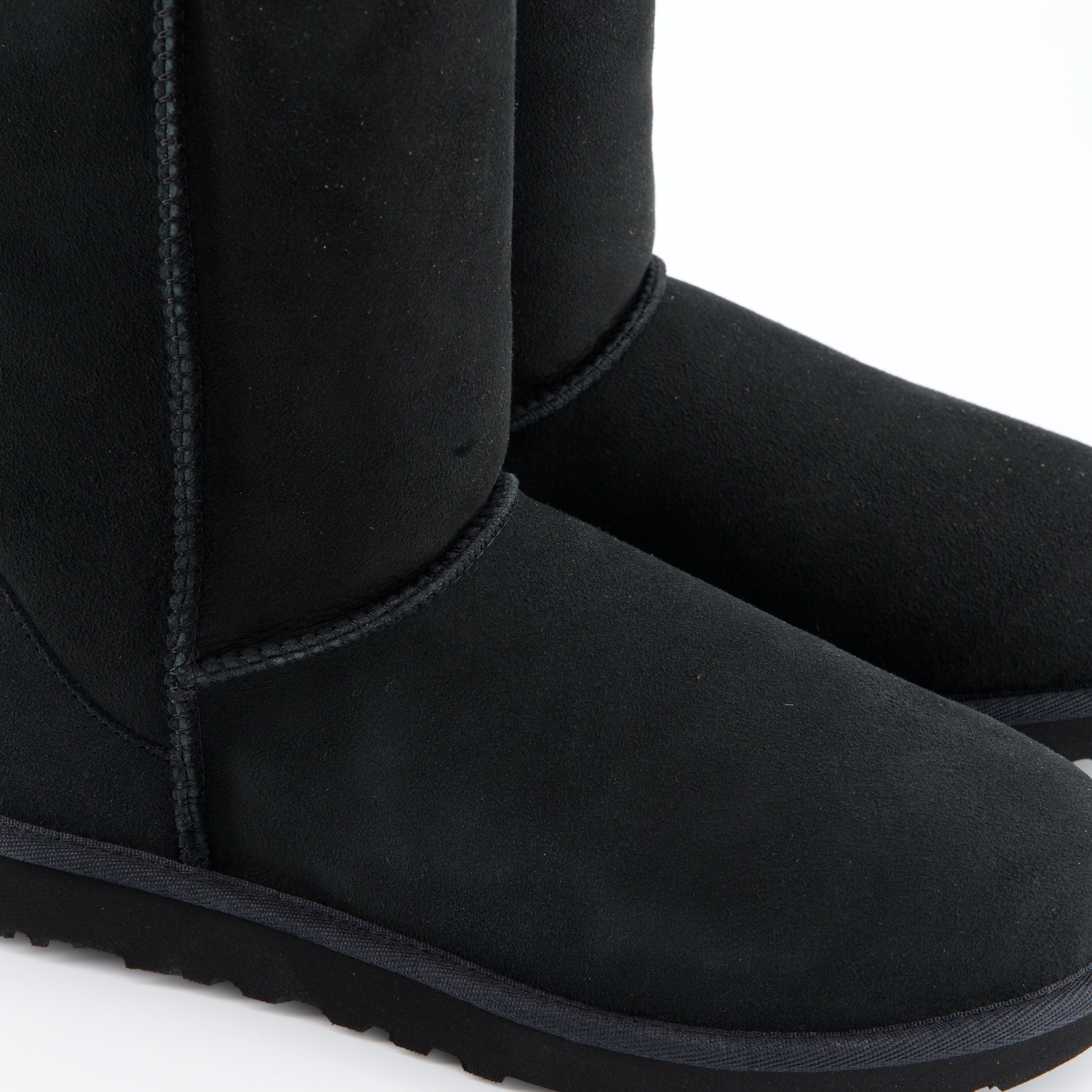 UGG Damenschuhe - Winterstiefel Winterstiefel Classic Short II