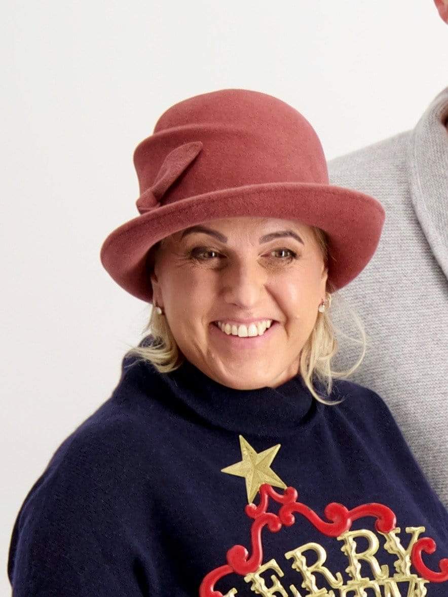 K. + R. Lembert KG Bekleidung Damen - Hut, Hut 1378 W 20 H 9