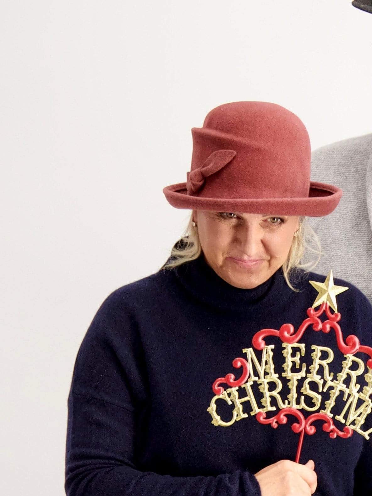 K. + R. Lembert KG Bekleidung Damen - Hut, Hut 1378 W 20 H 9