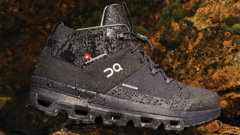 On Cloudtrax Waterproof: Discover Outer Spaces