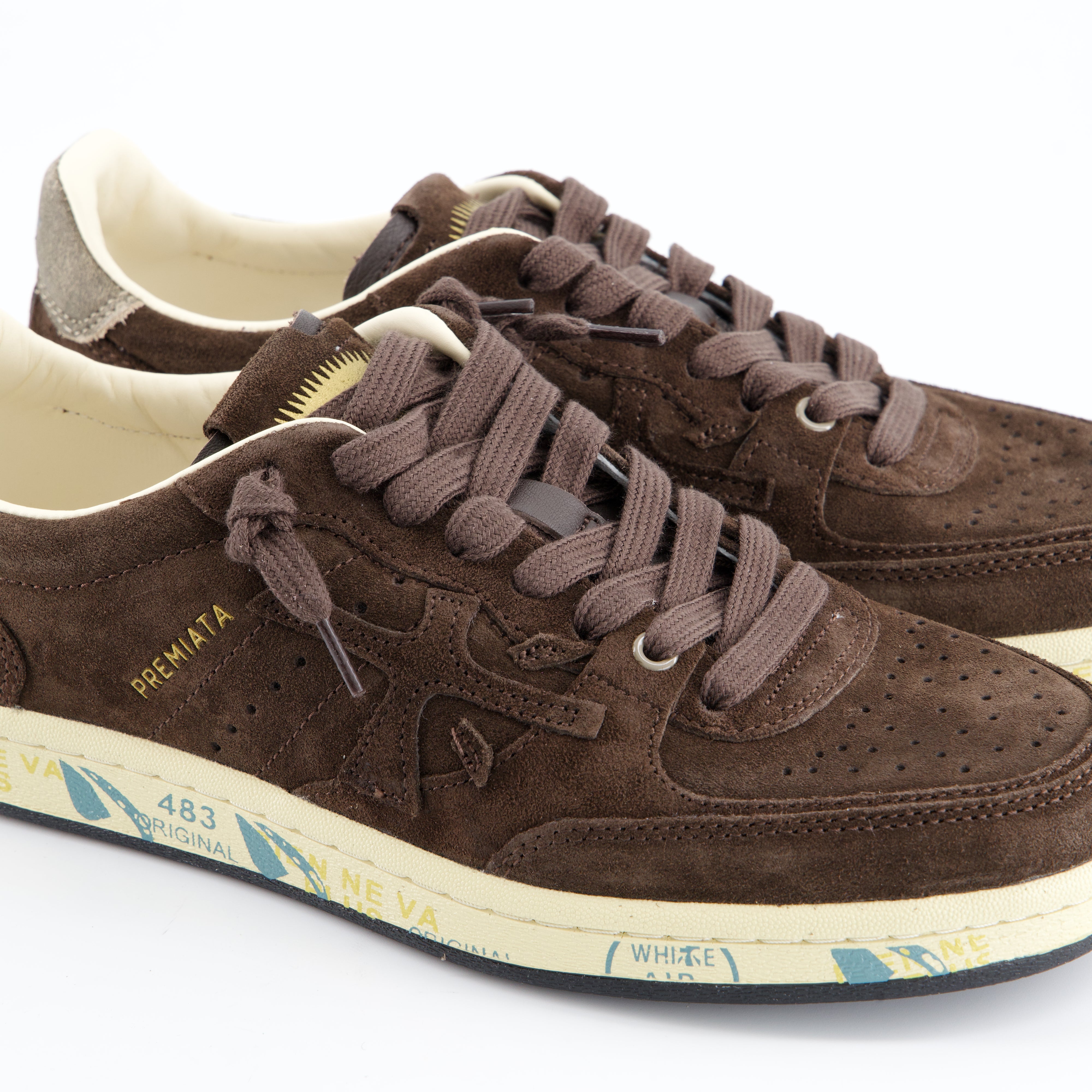 Sneaker