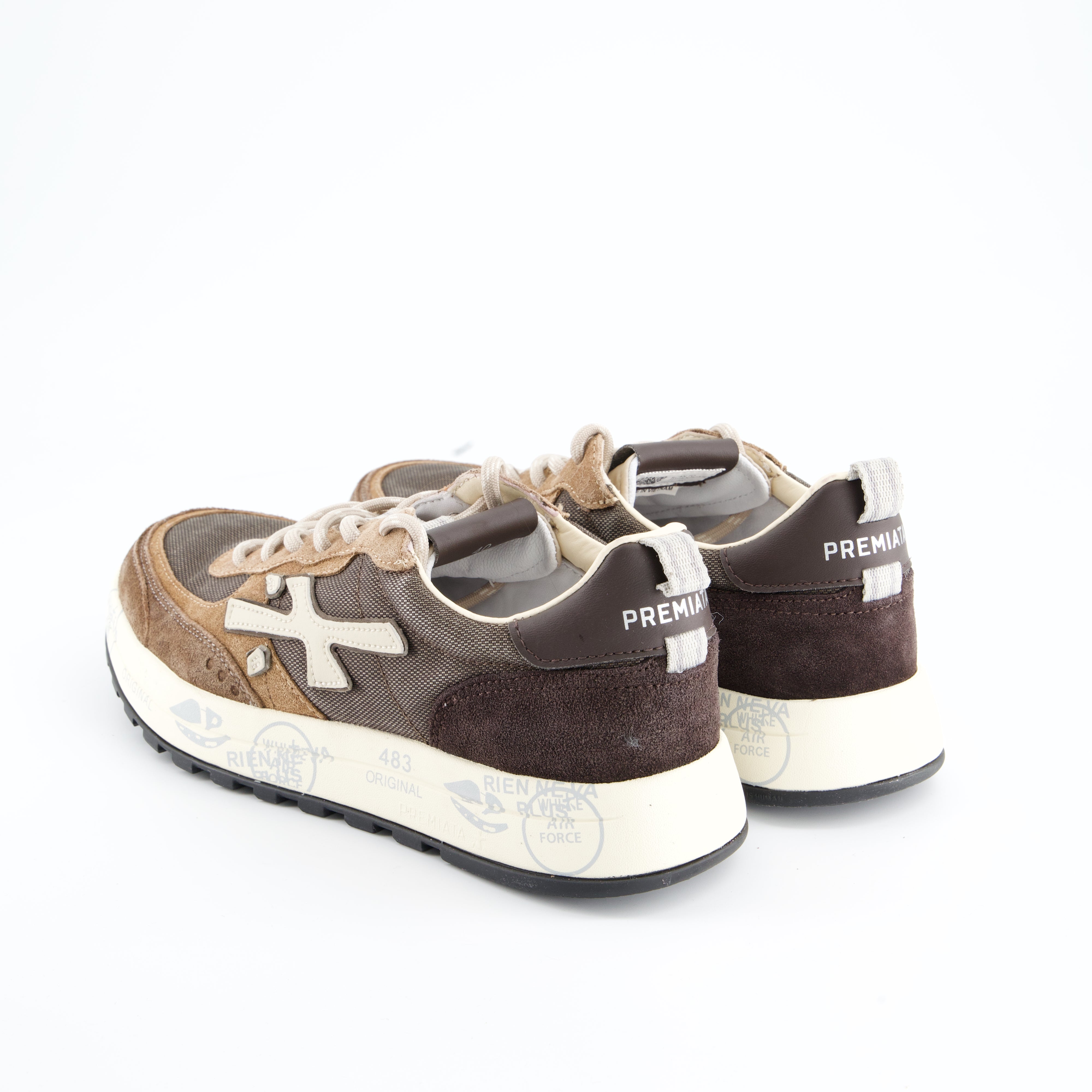Sneaker