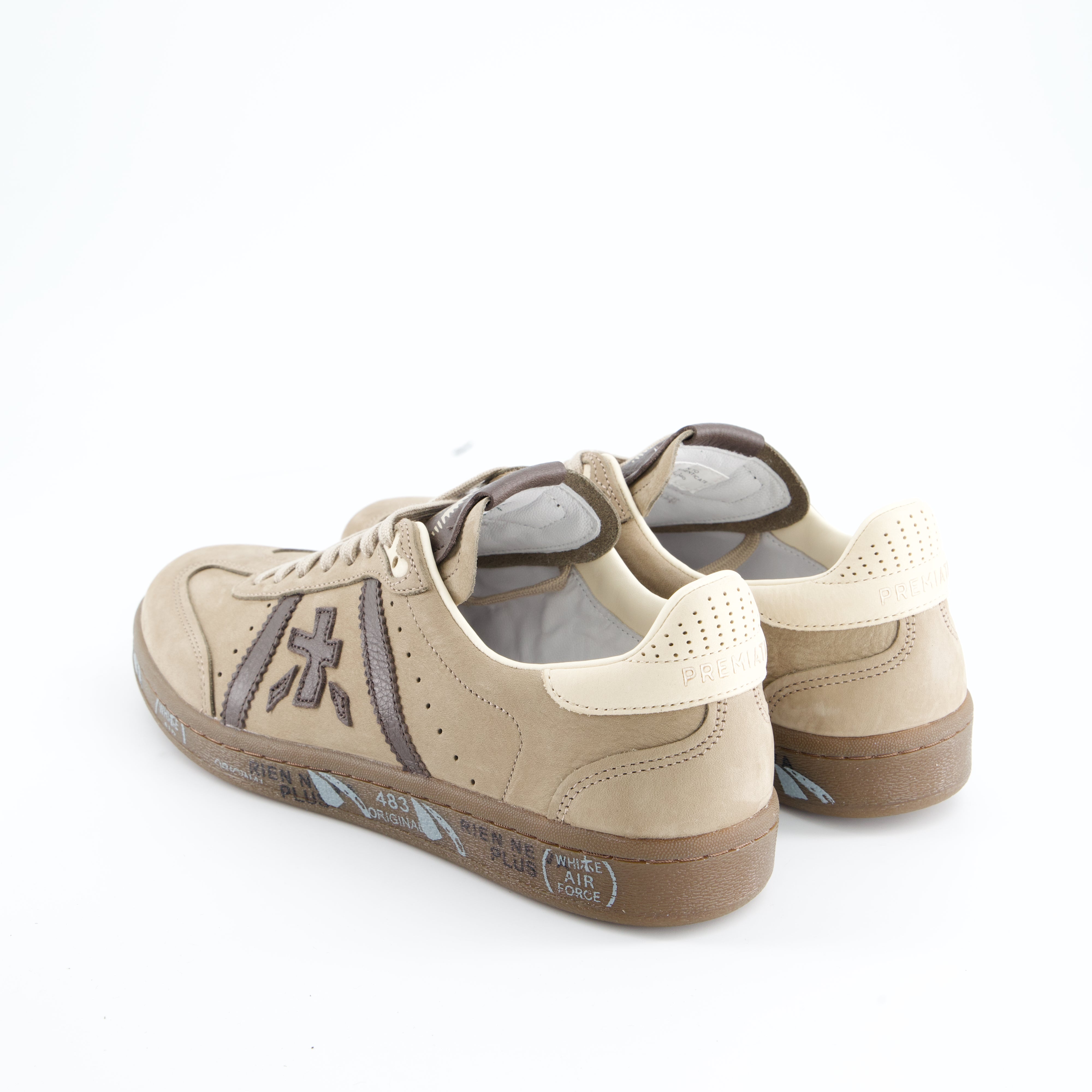 Sneaker