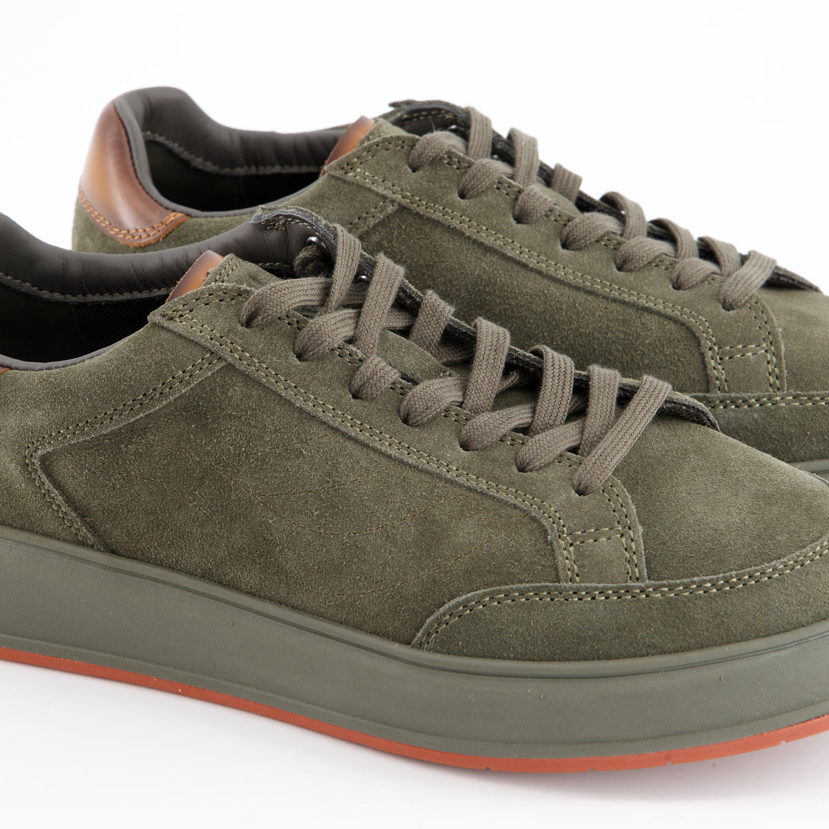 LLOYD NAVO 110 · Schnürschuh