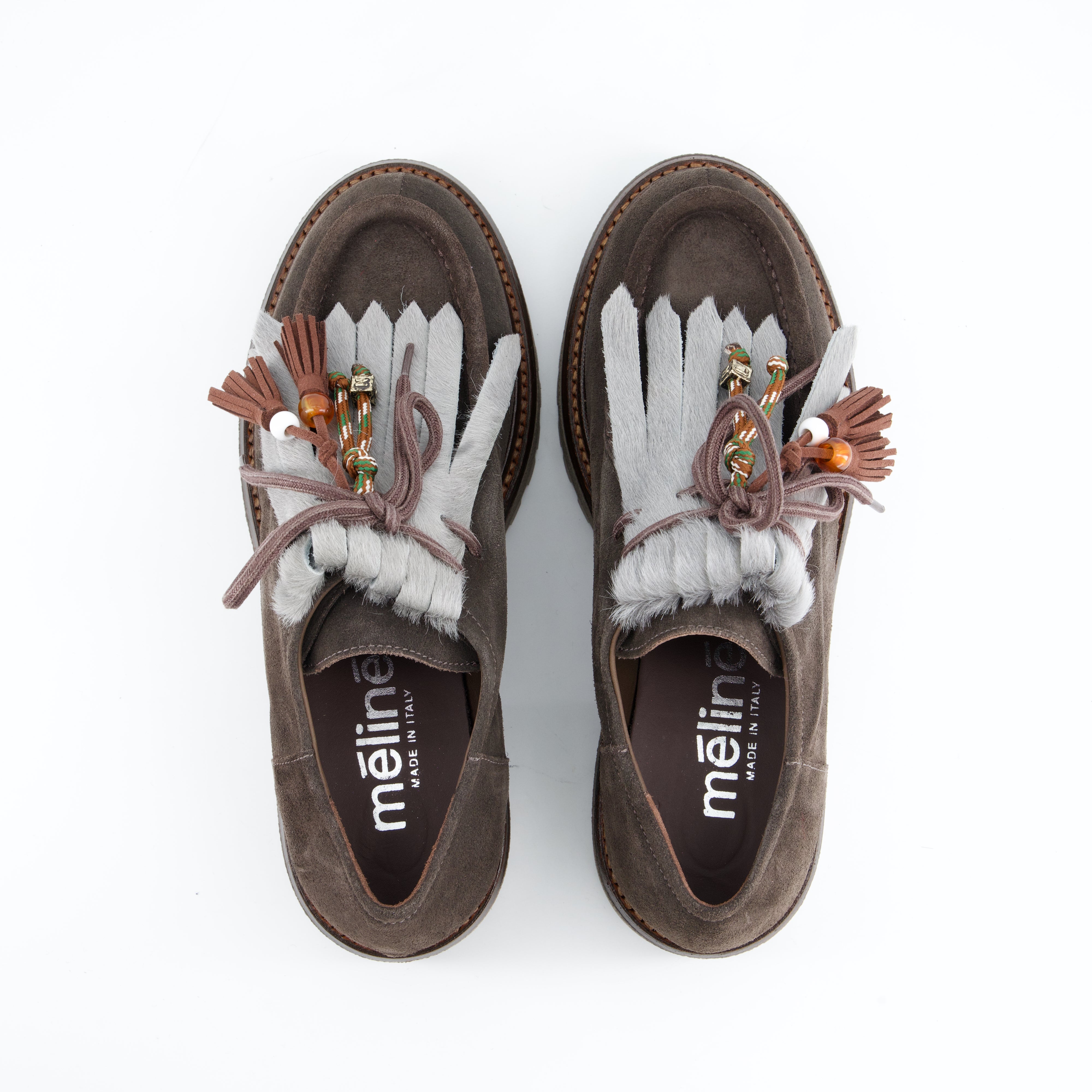 Schnürschuhe