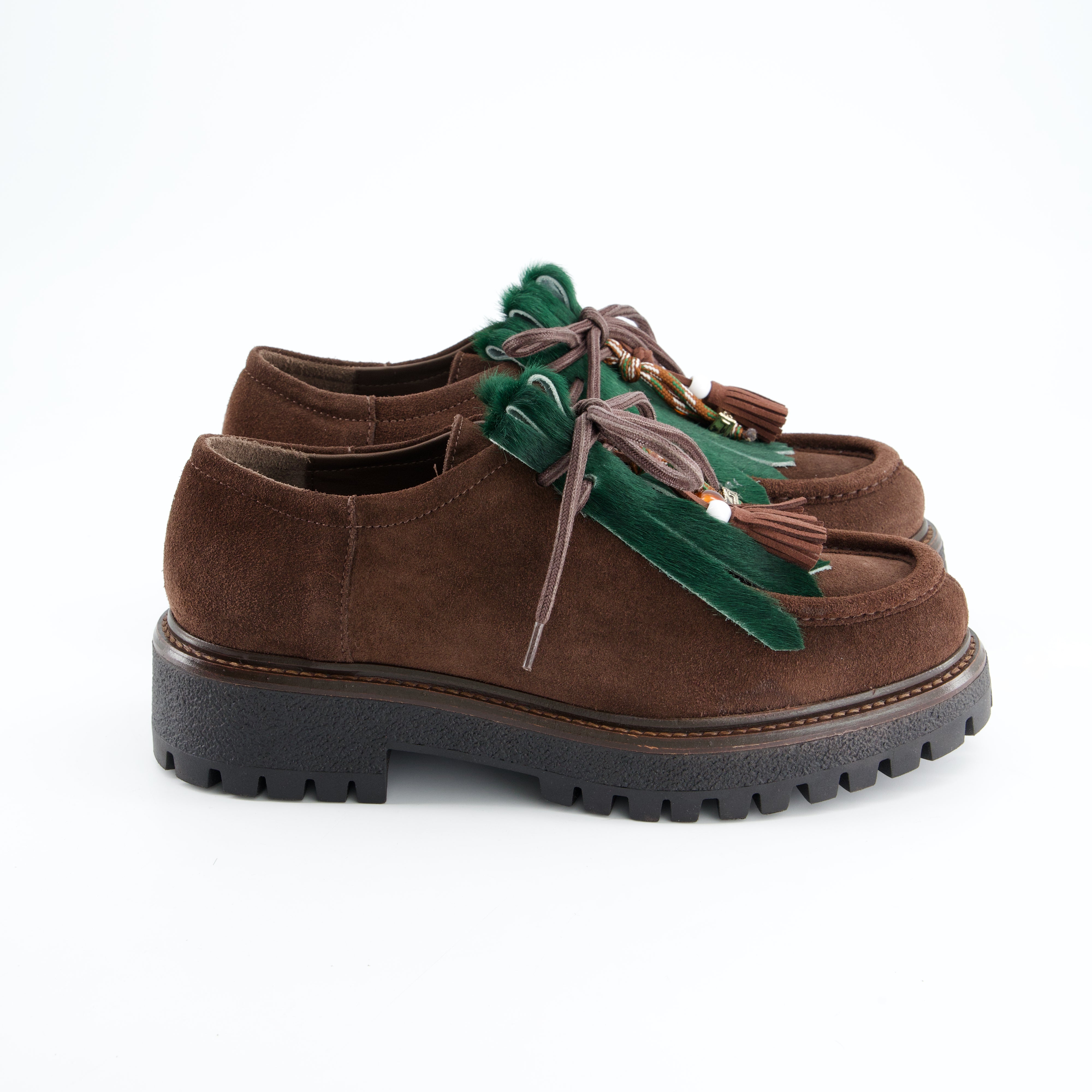 Schnürschuhe
