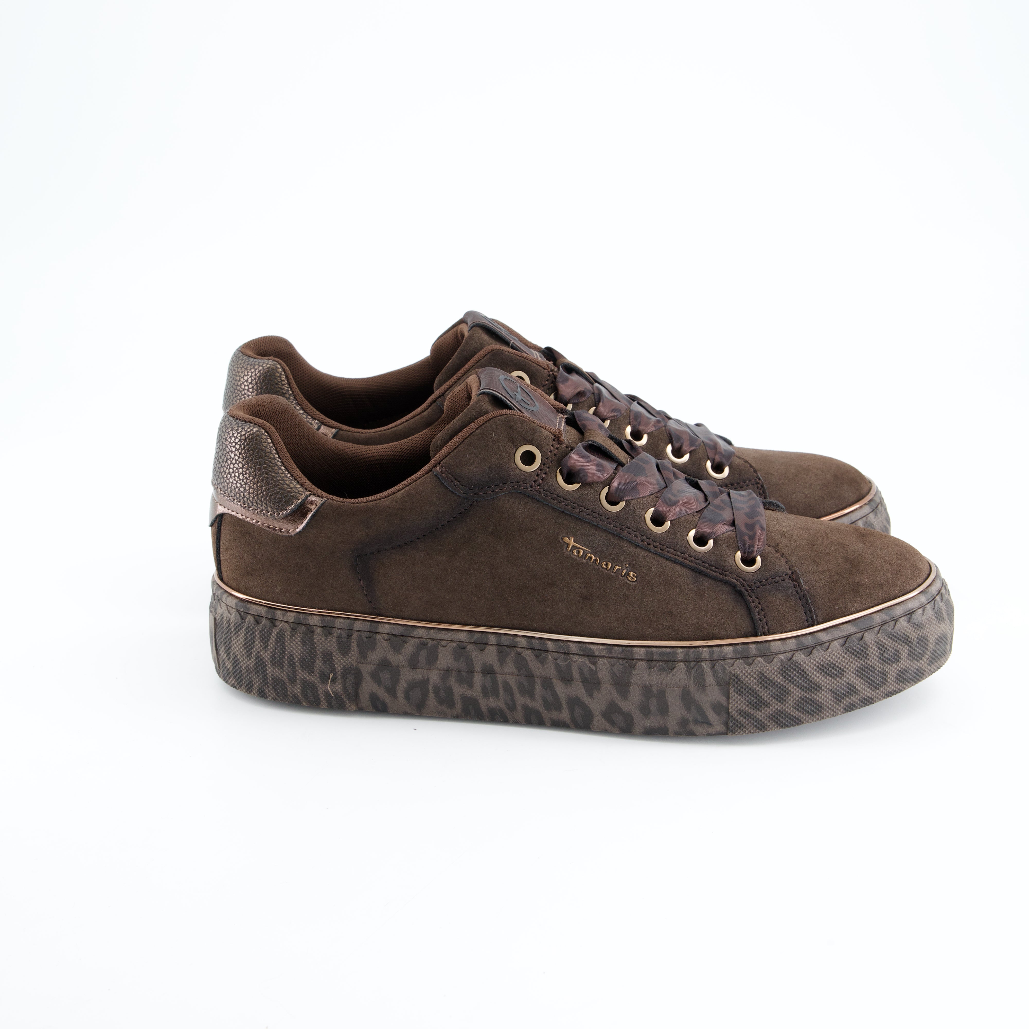 Schnürschuhe