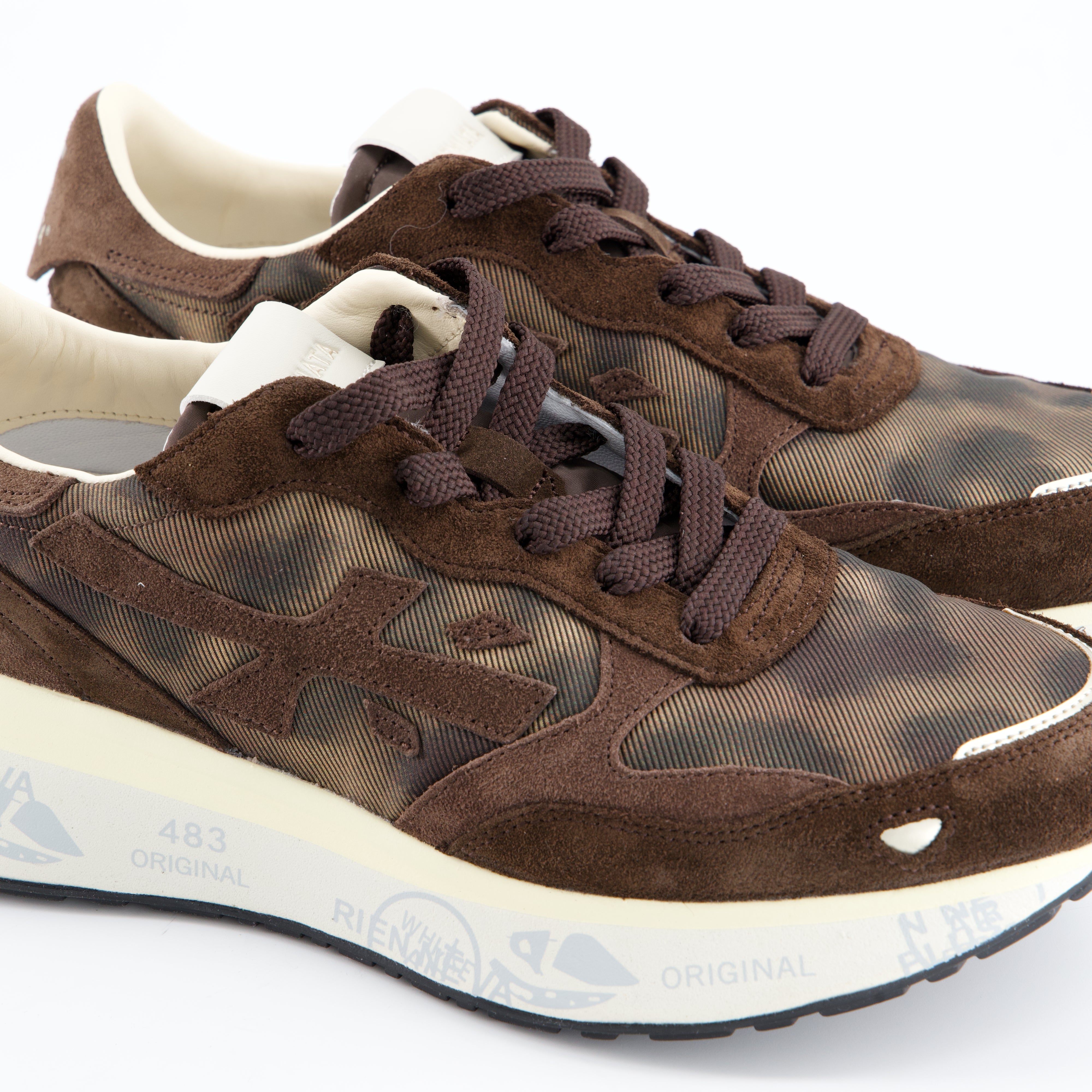 Sneaker