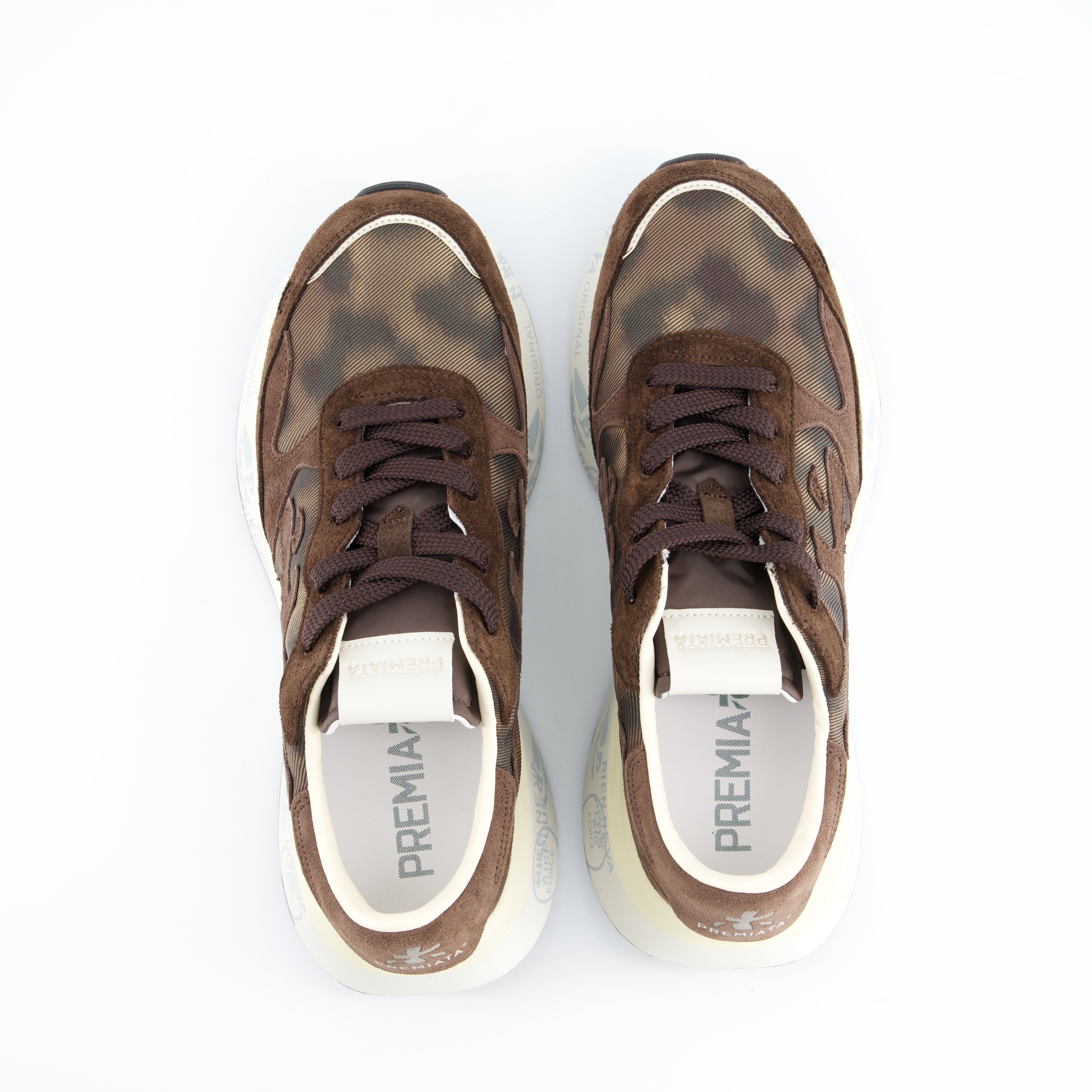 Sneaker