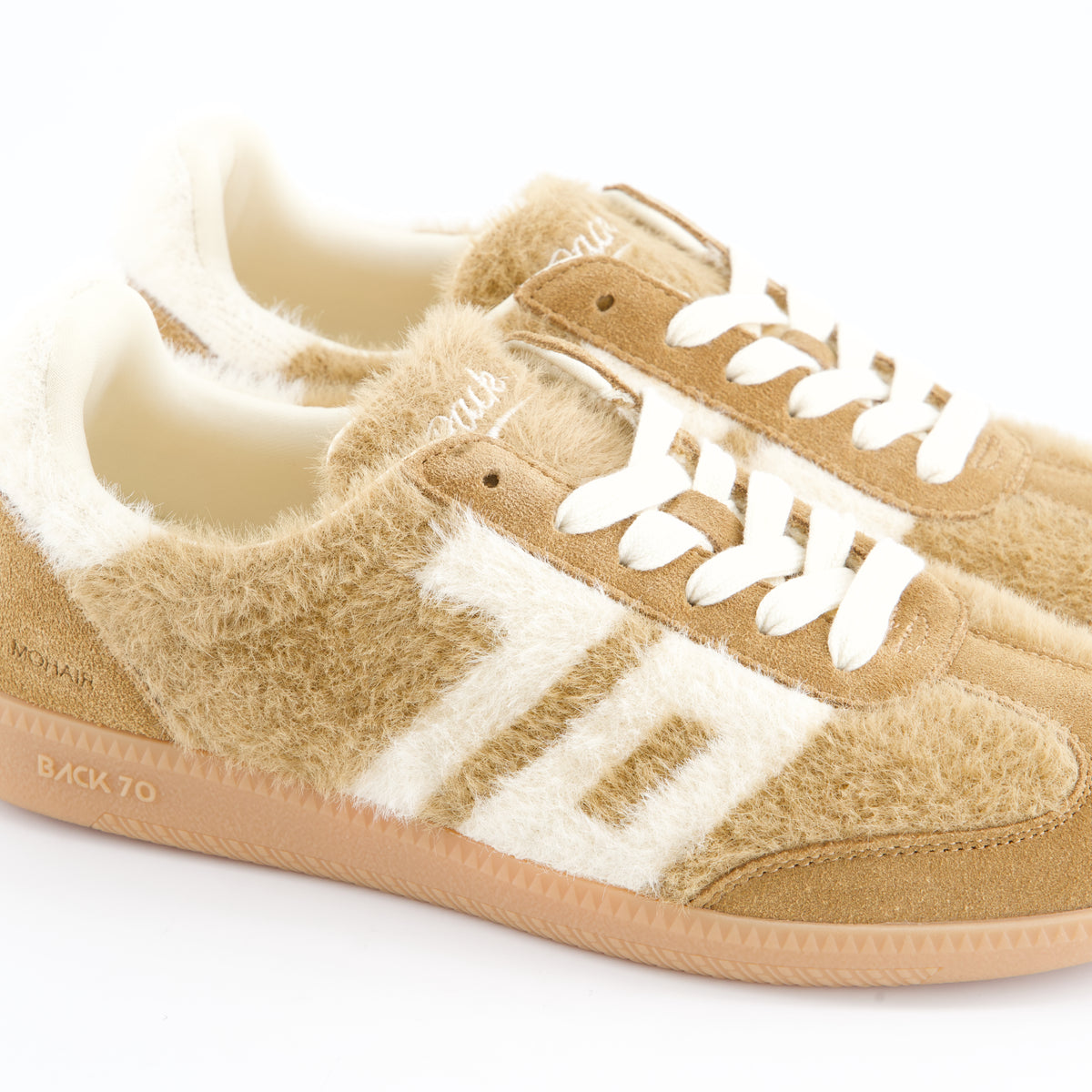 Sneaker