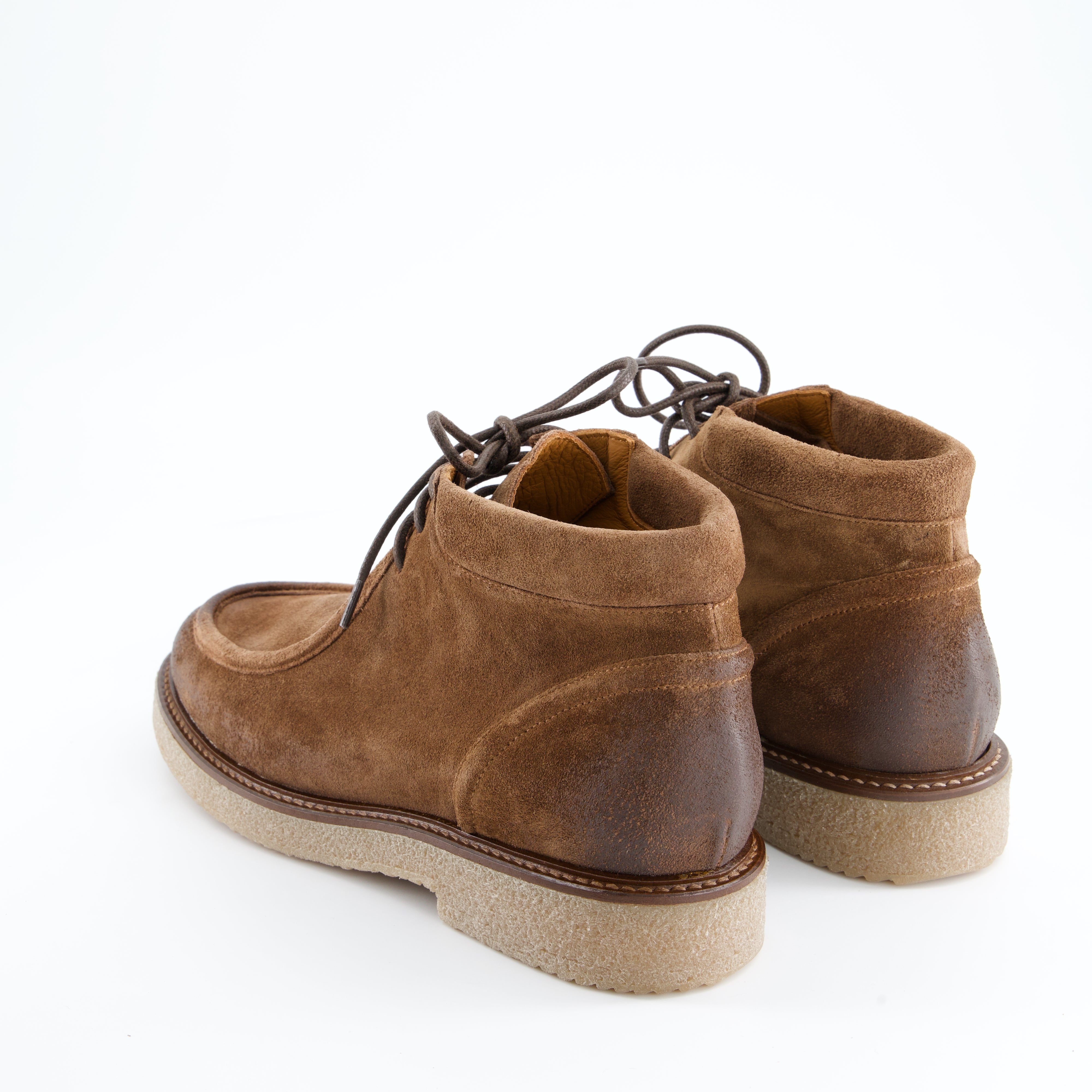Schnürschuhe